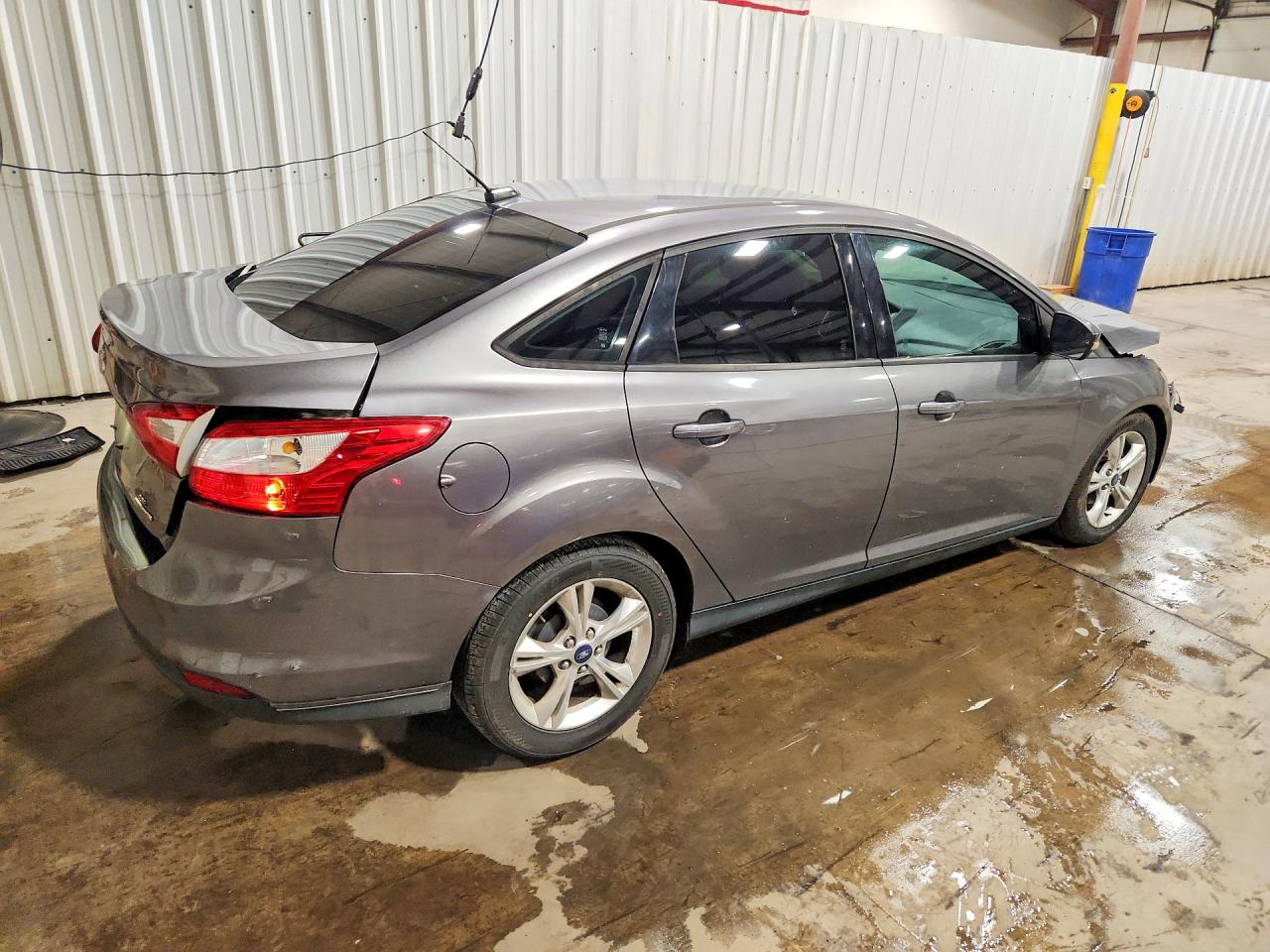 2014 Ford Focus Se Gray vin: 1FADP3F28EL137027