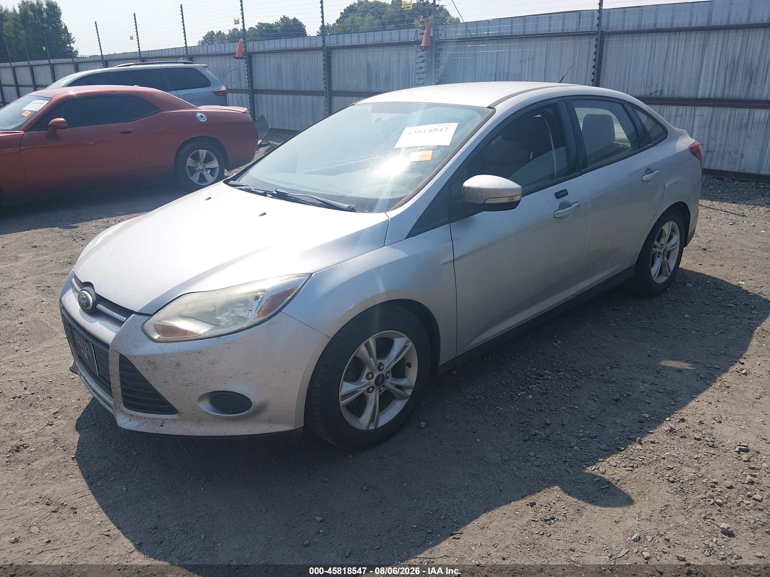 2014 Ford Focus Se Серебряный vin: 1FADP3F28EL147458
