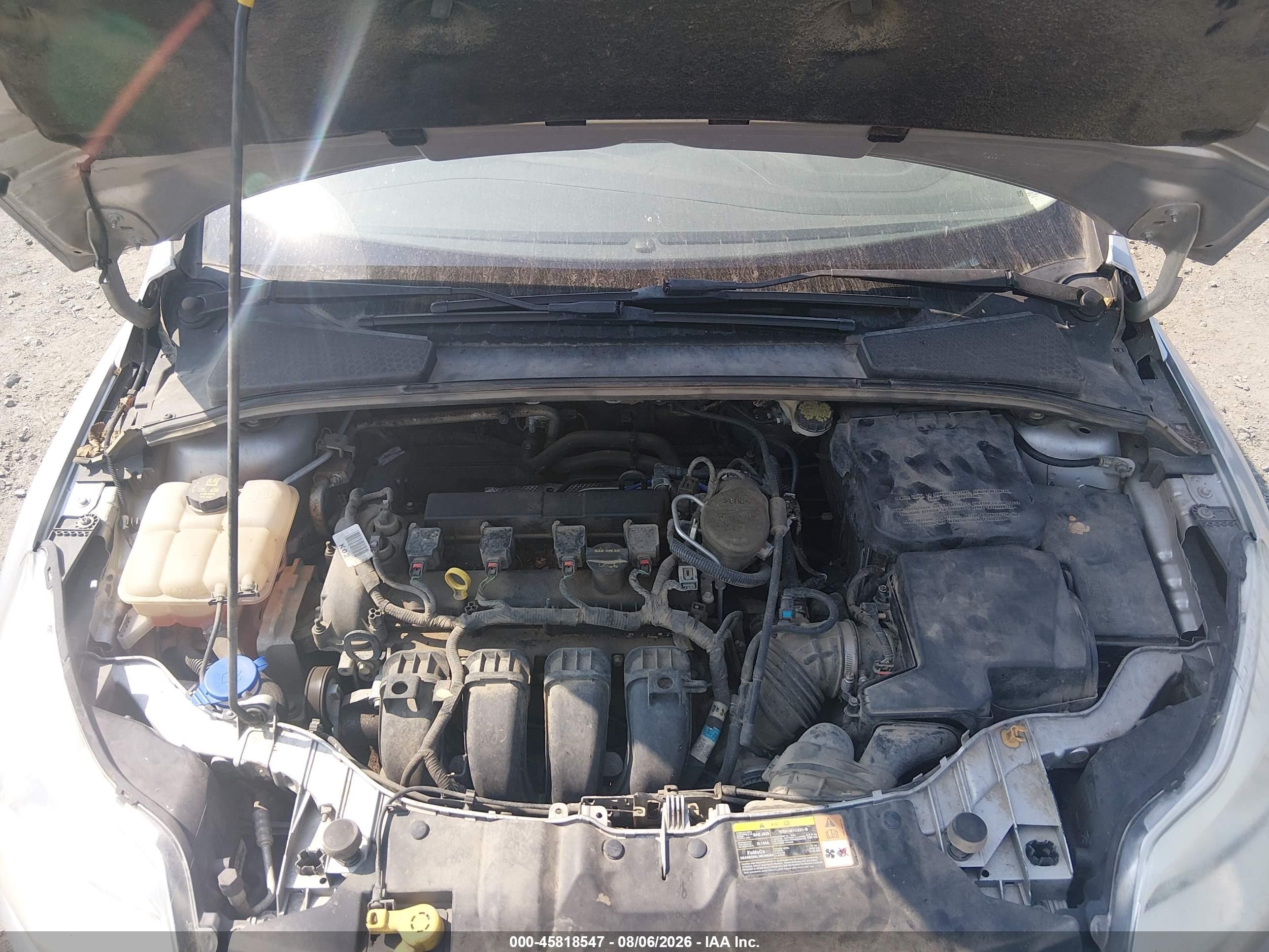 2014 Ford Focus Se Серебряный vin: 1FADP3F28EL147458