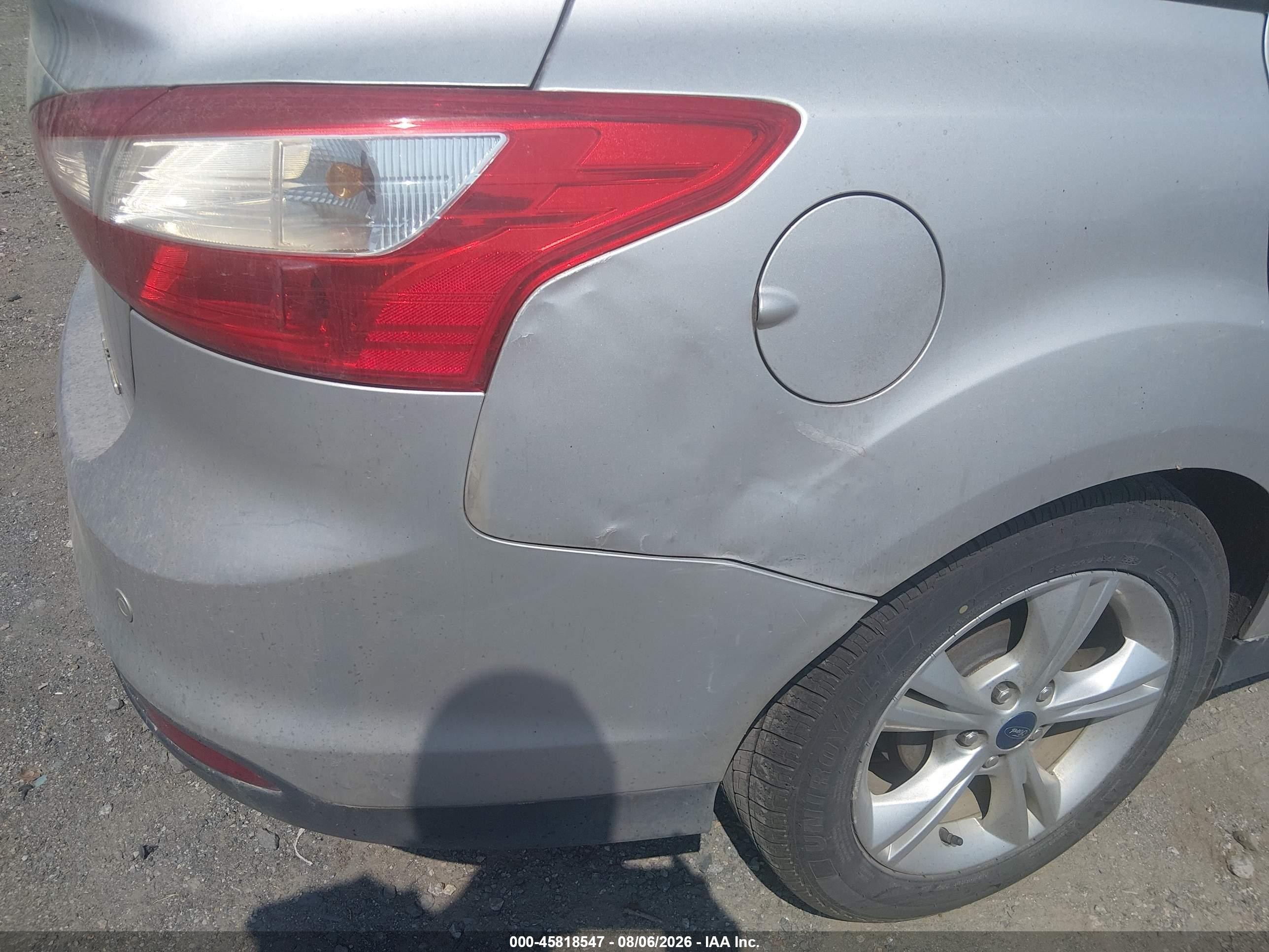 2014 Ford Focus Se Серебряный vin: 1FADP3F28EL147458