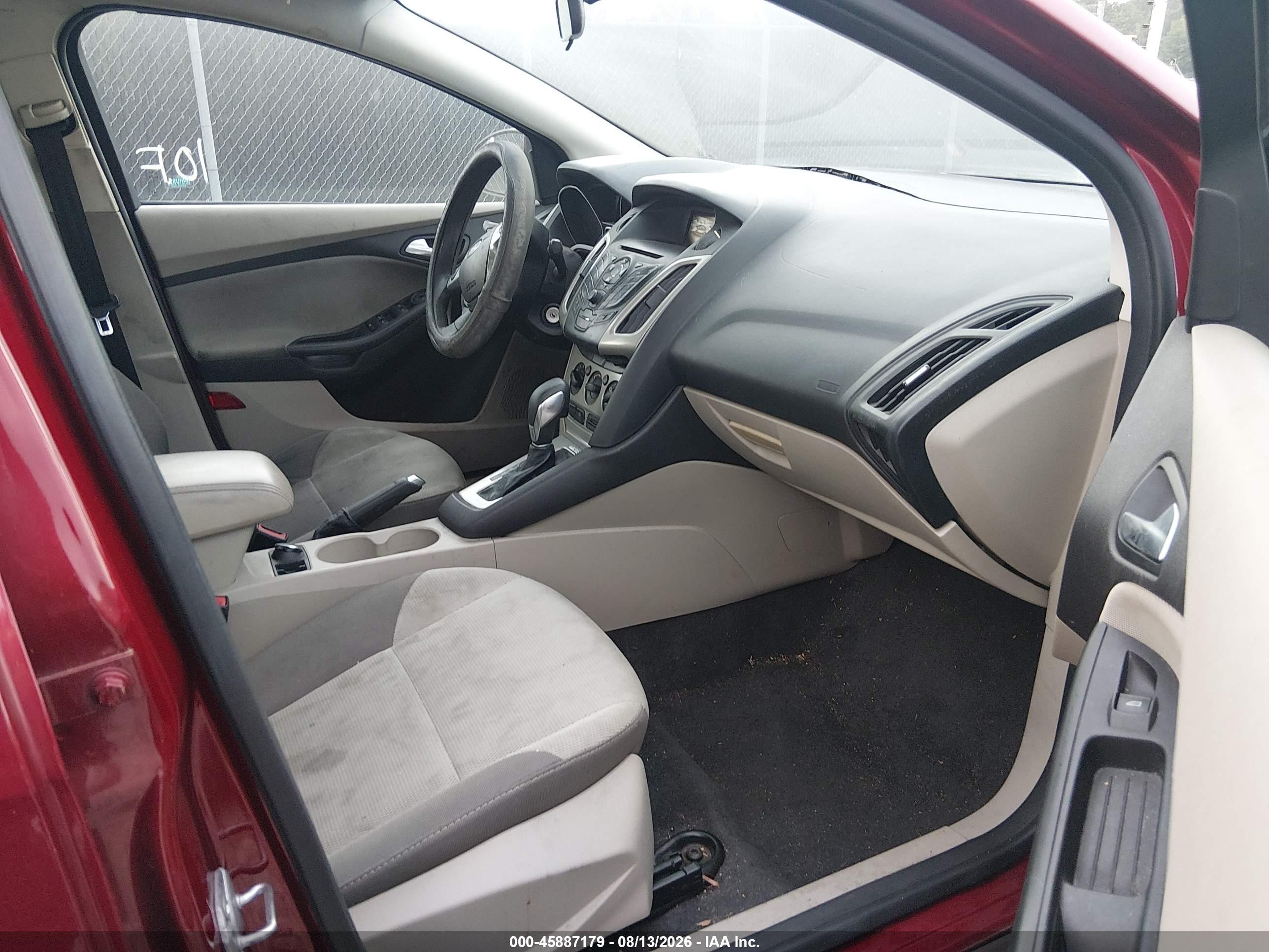 2014 Ford Focus Se Red vin: 1FADP3F28EL159853