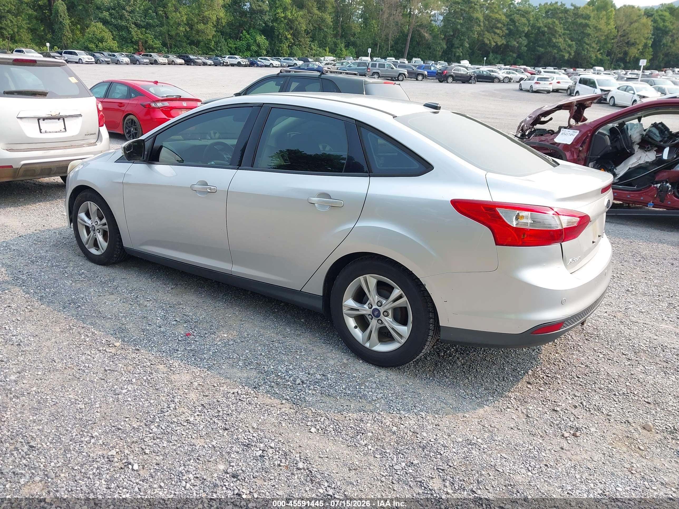 2014 Ford Focus Se Silver vin: 1FADP3F28EL171386