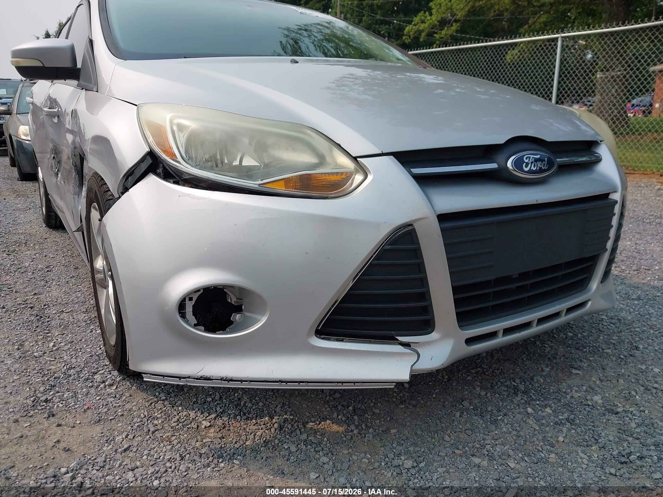 2014 Ford Focus Se Silver vin: 1FADP3F28EL171386