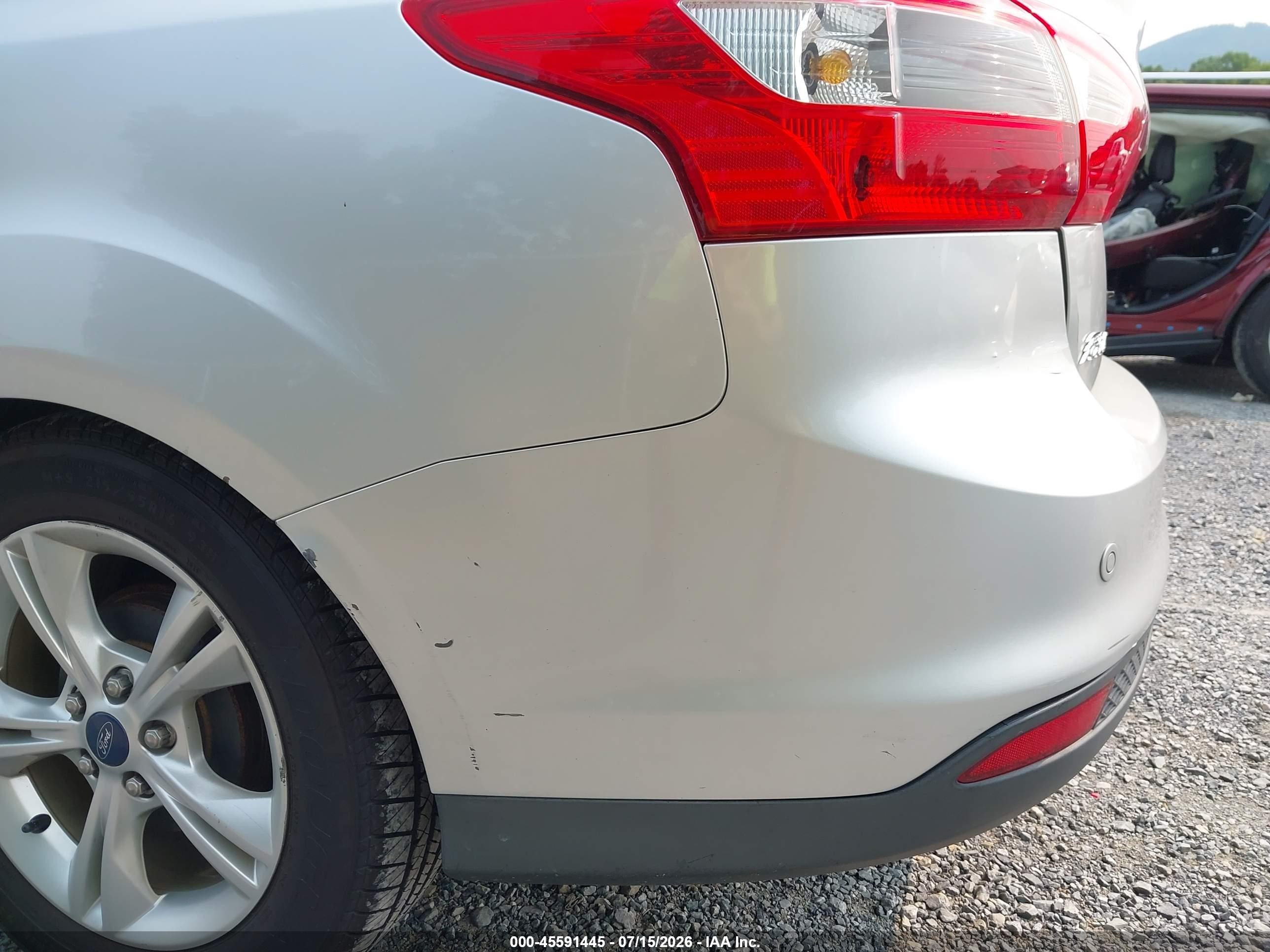 2014 Ford Focus Se Silver vin: 1FADP3F28EL171386