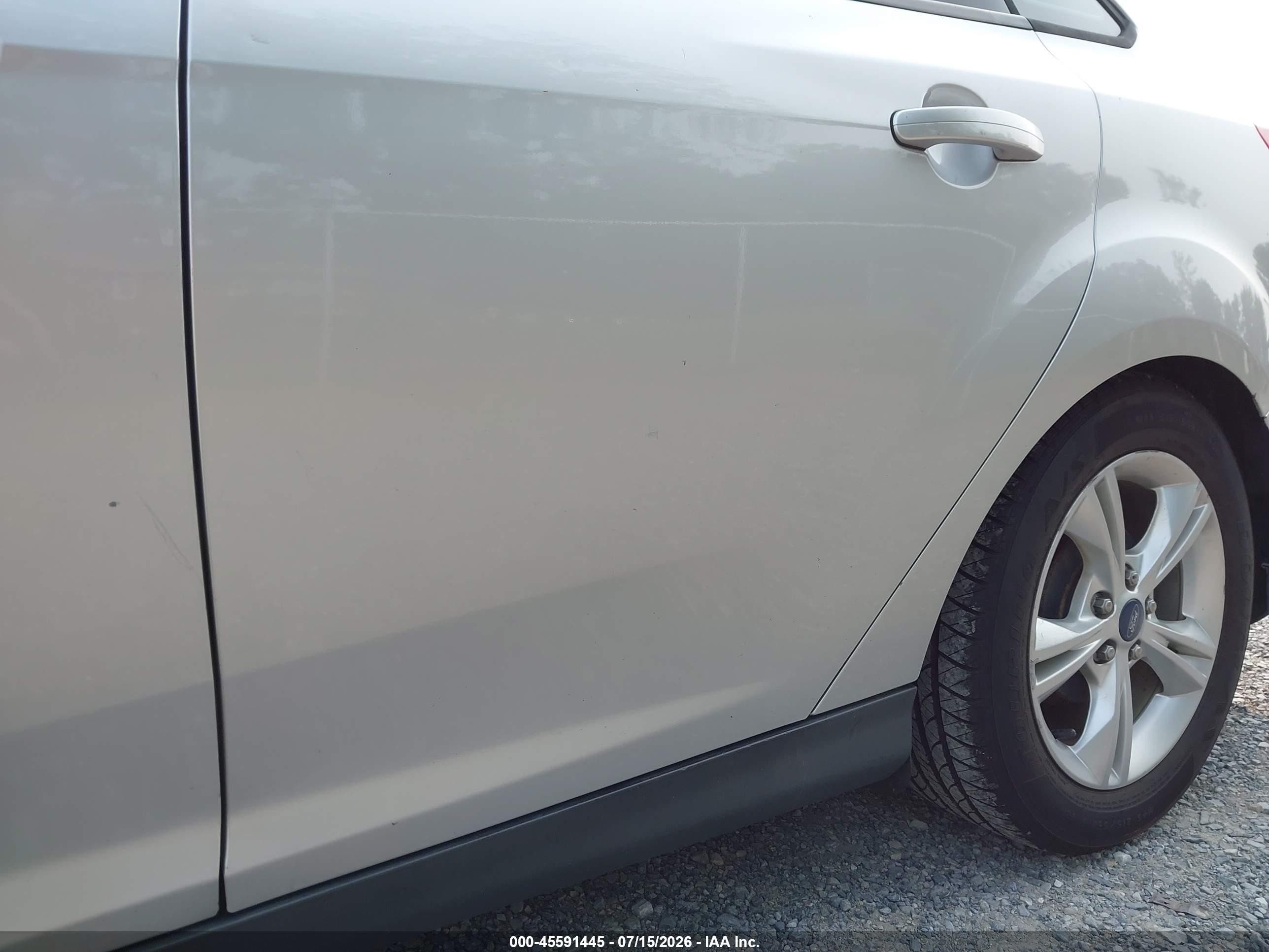 2014 Ford Focus Se Silver vin: 1FADP3F28EL171386