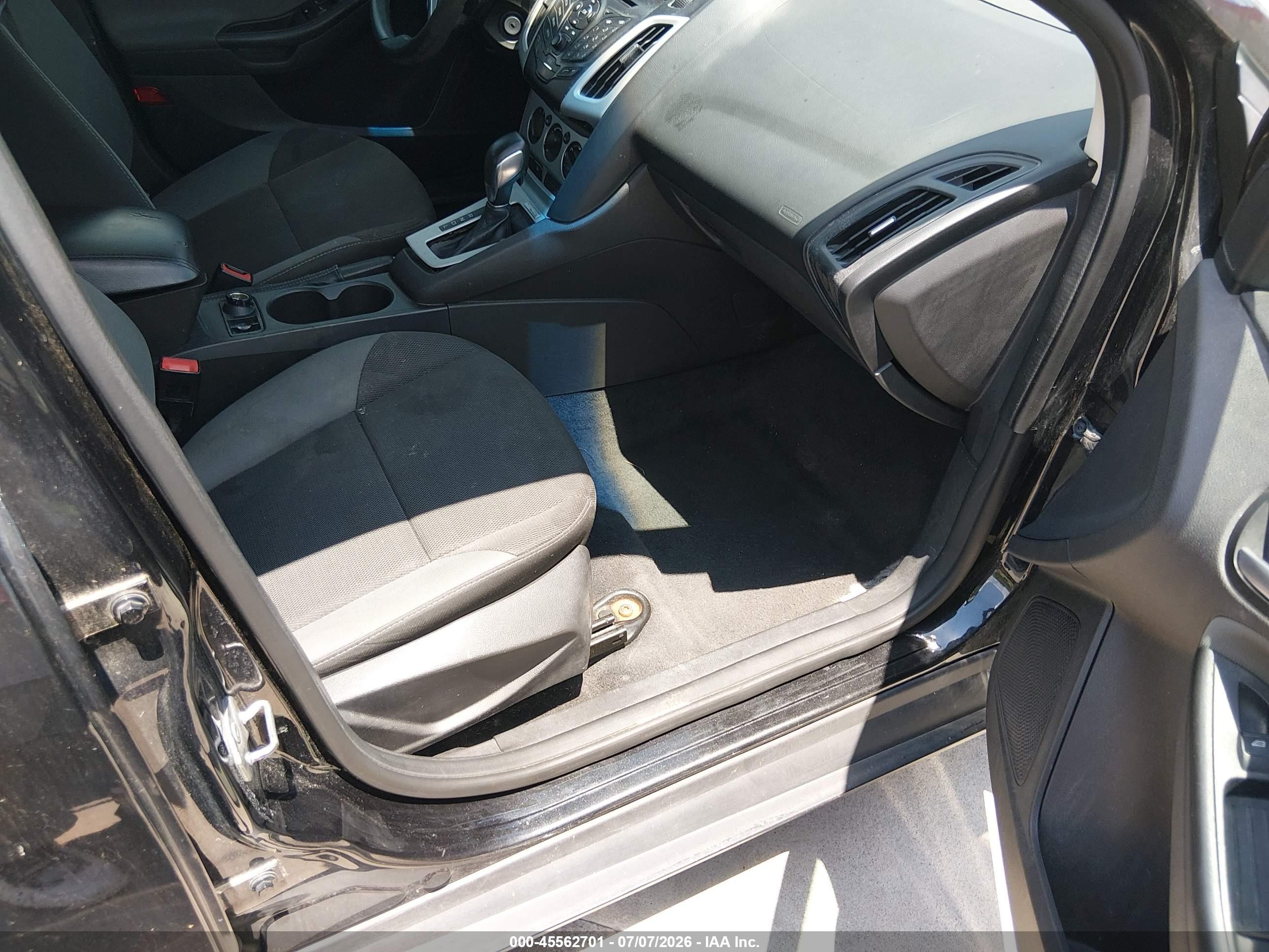 2014 Ford Focus Se Black vin: 1FADP3F28EL186695