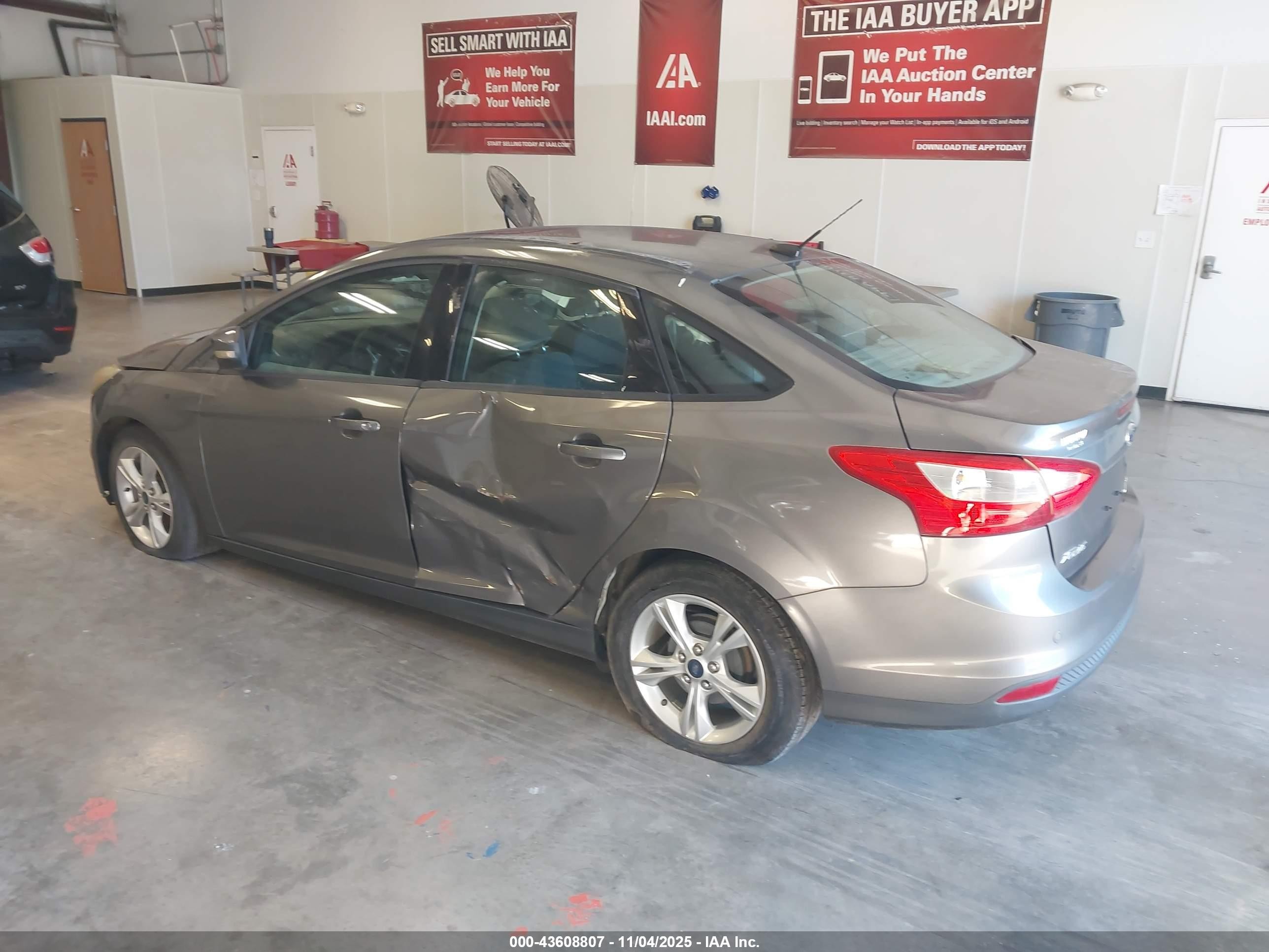 2014 Ford Focus Se Silver vin: 1FADP3F28EL190830