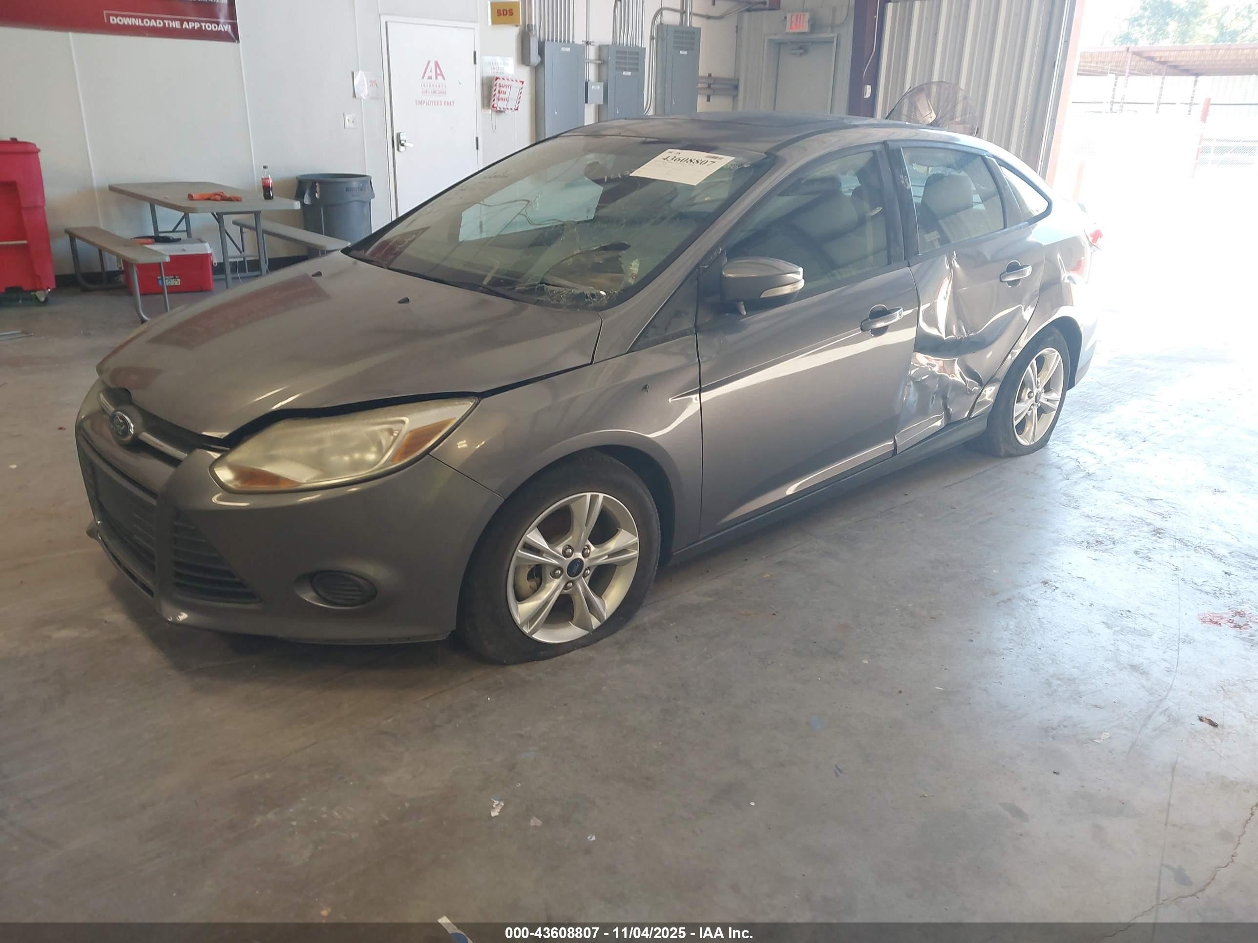 2014 Ford Focus Se Silver vin: 1FADP3F28EL190830