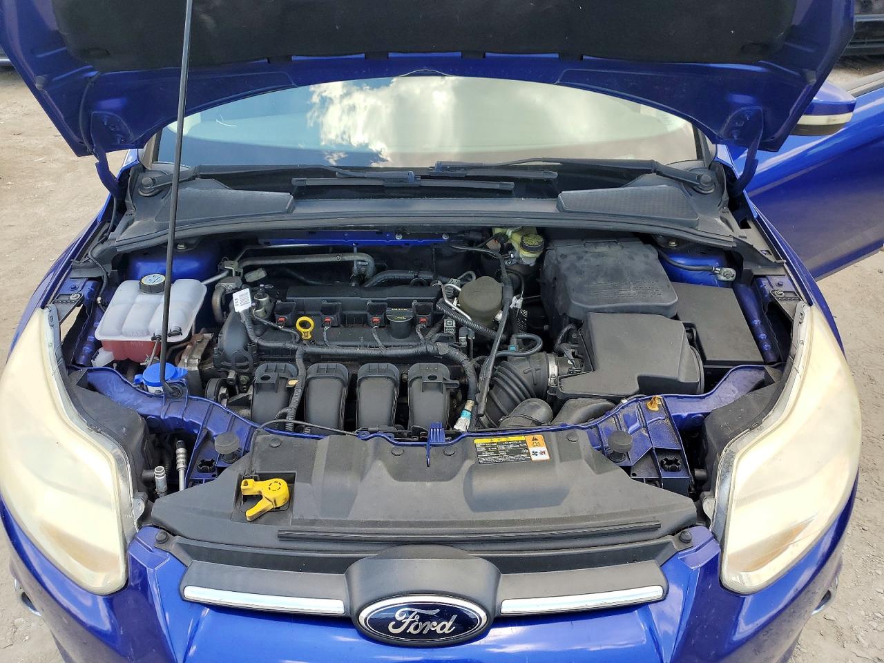 2014 Ford Focus Se Blue vin: 1FADP3F28EL204063