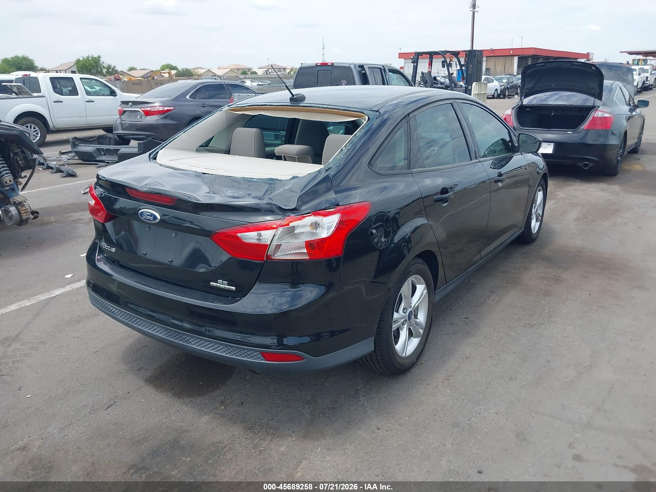 2014 Ford Focus Se Черный vin: 1FADP3F28EL206850