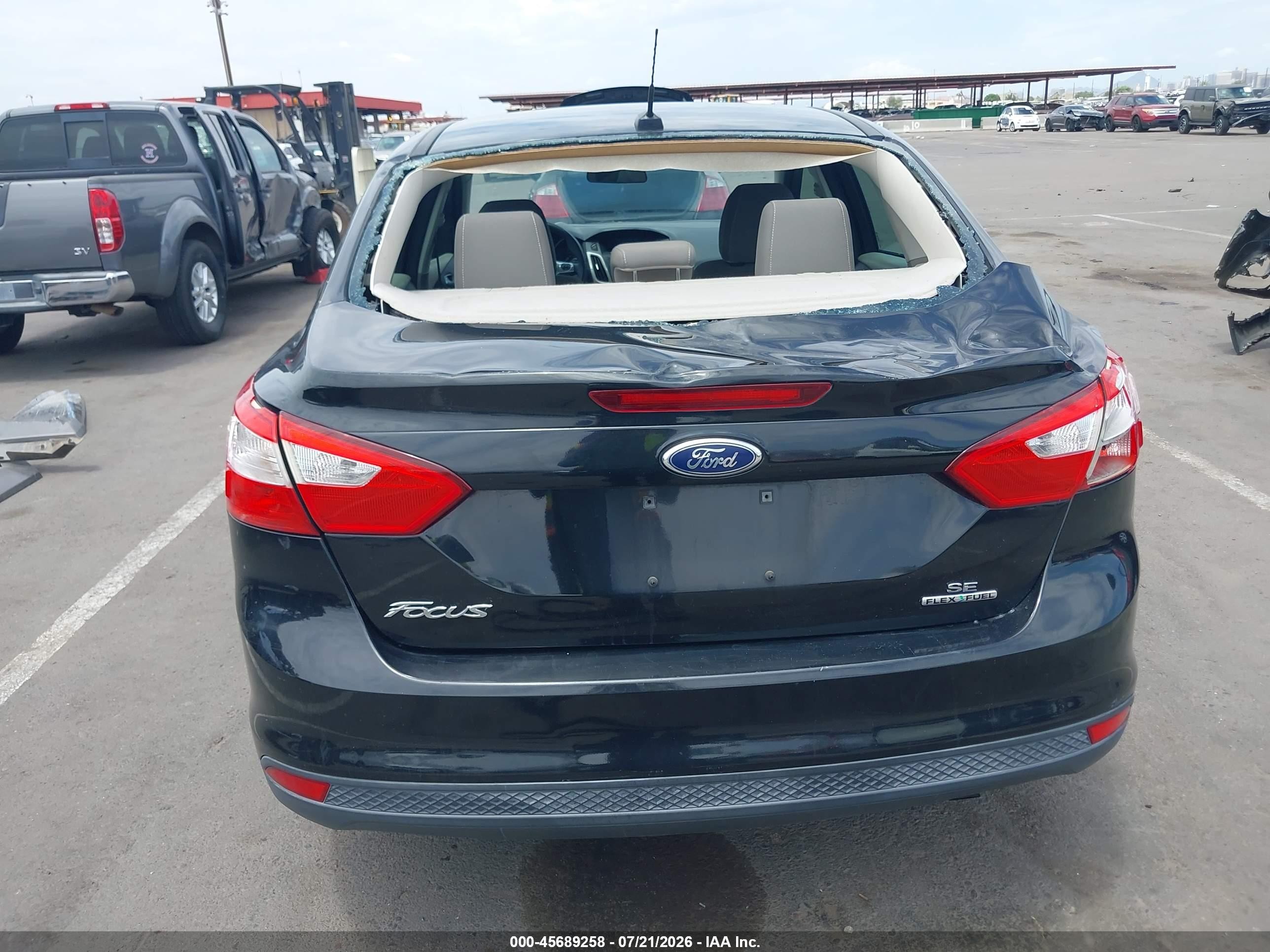 2014 Ford Focus Se Черный vin: 1FADP3F28EL206850