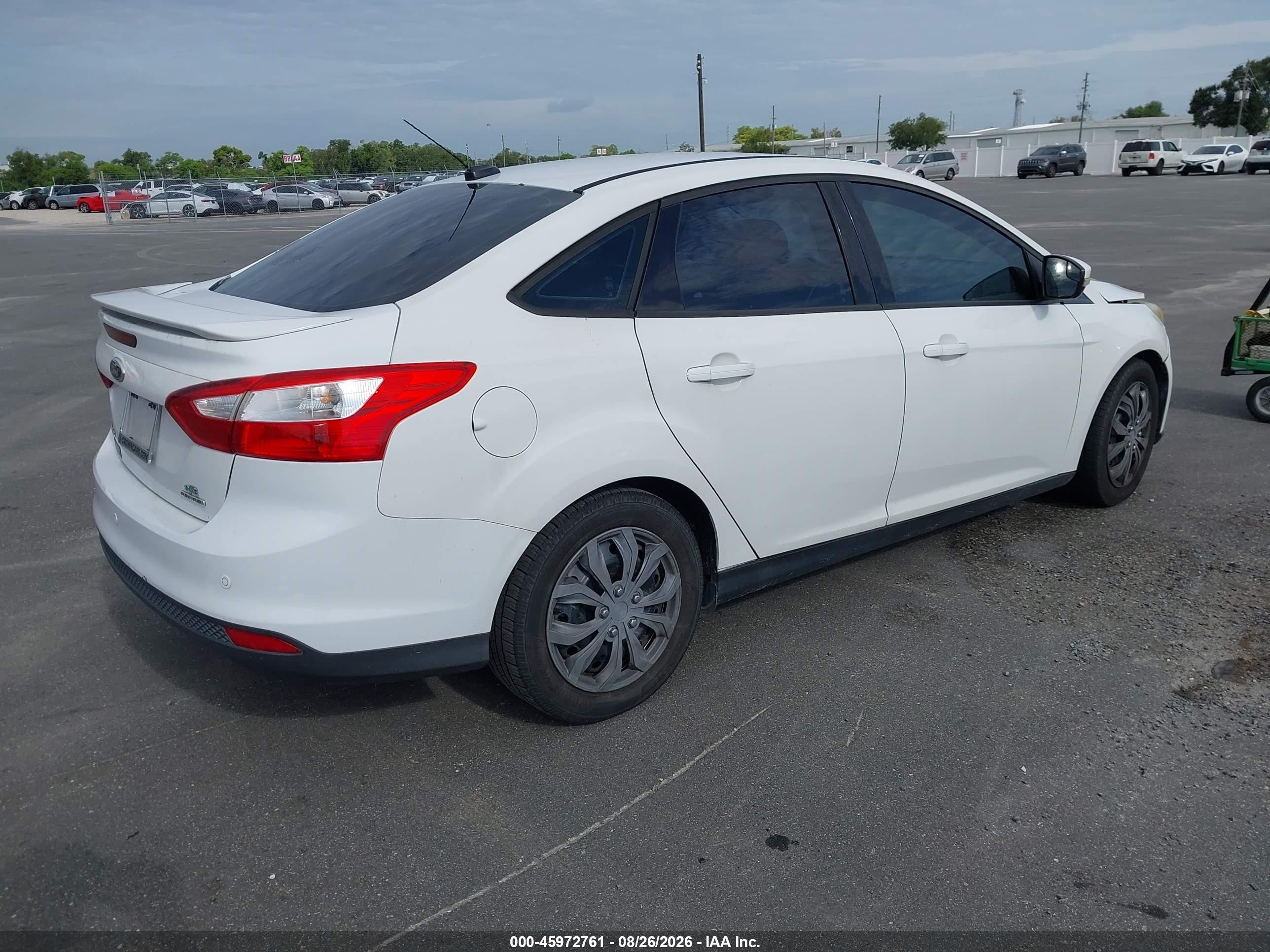 2014 Ford Focus Se White vin: 1FADP3F28EL227777