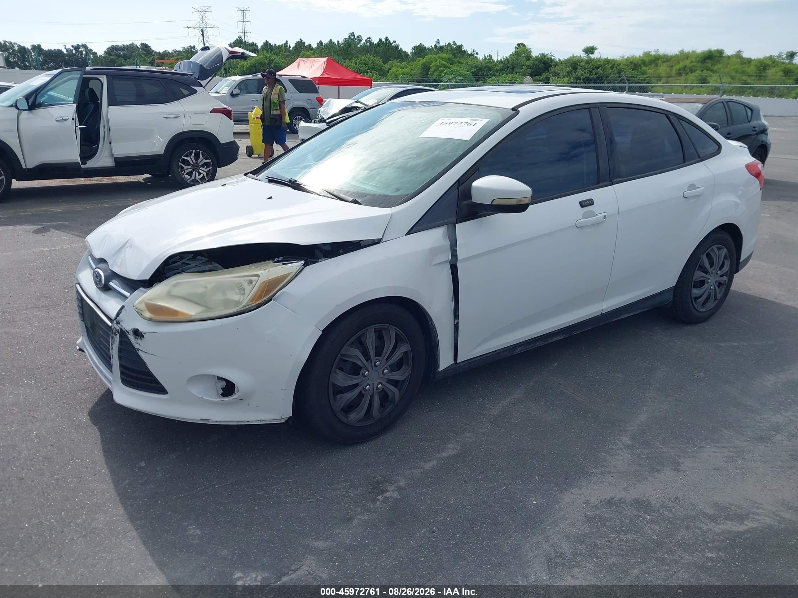 2014 Ford Focus Se White vin: 1FADP3F28EL227777