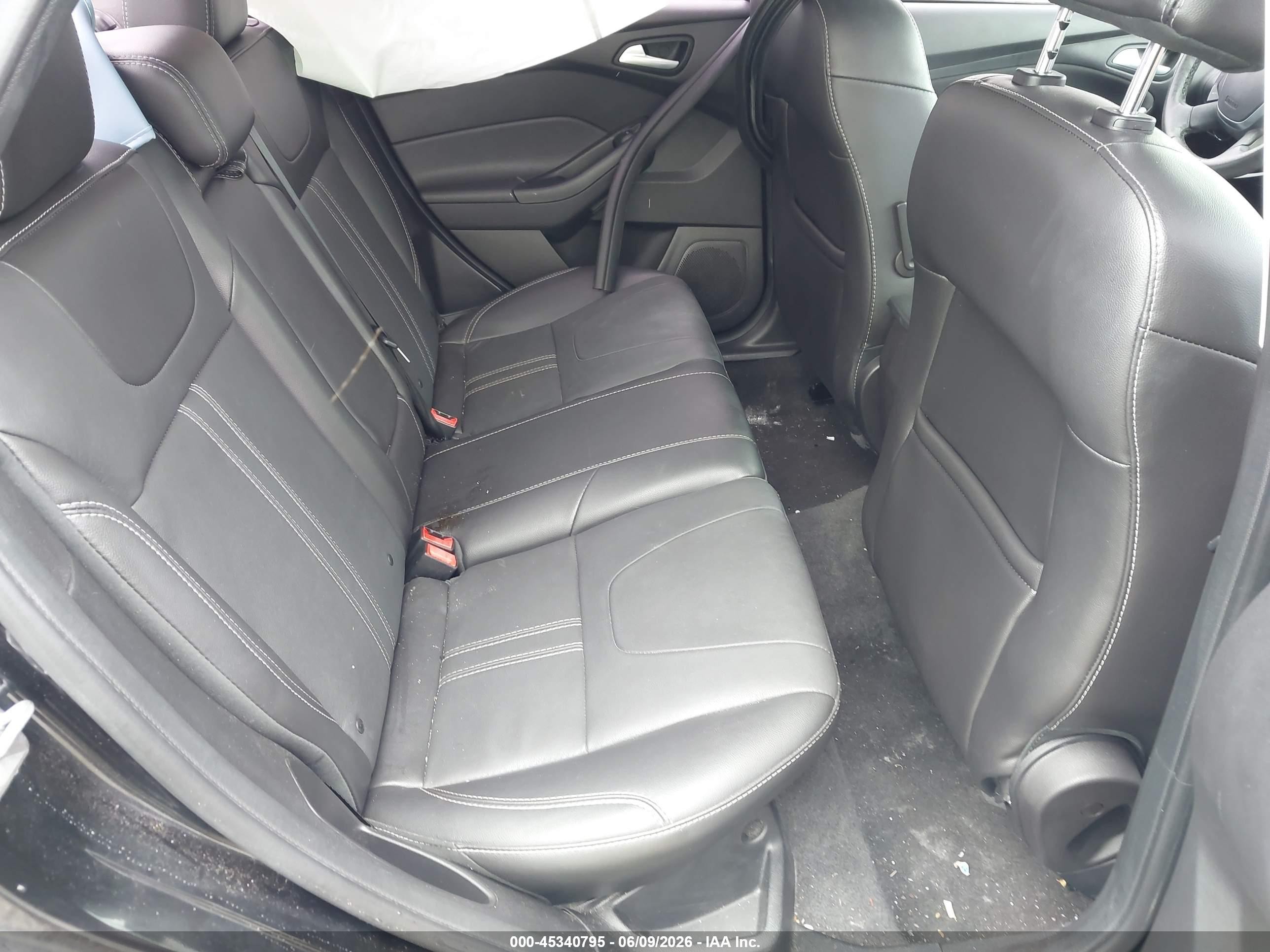 2014 Ford Focus Se Black vin: 1FADP3F28EL233840