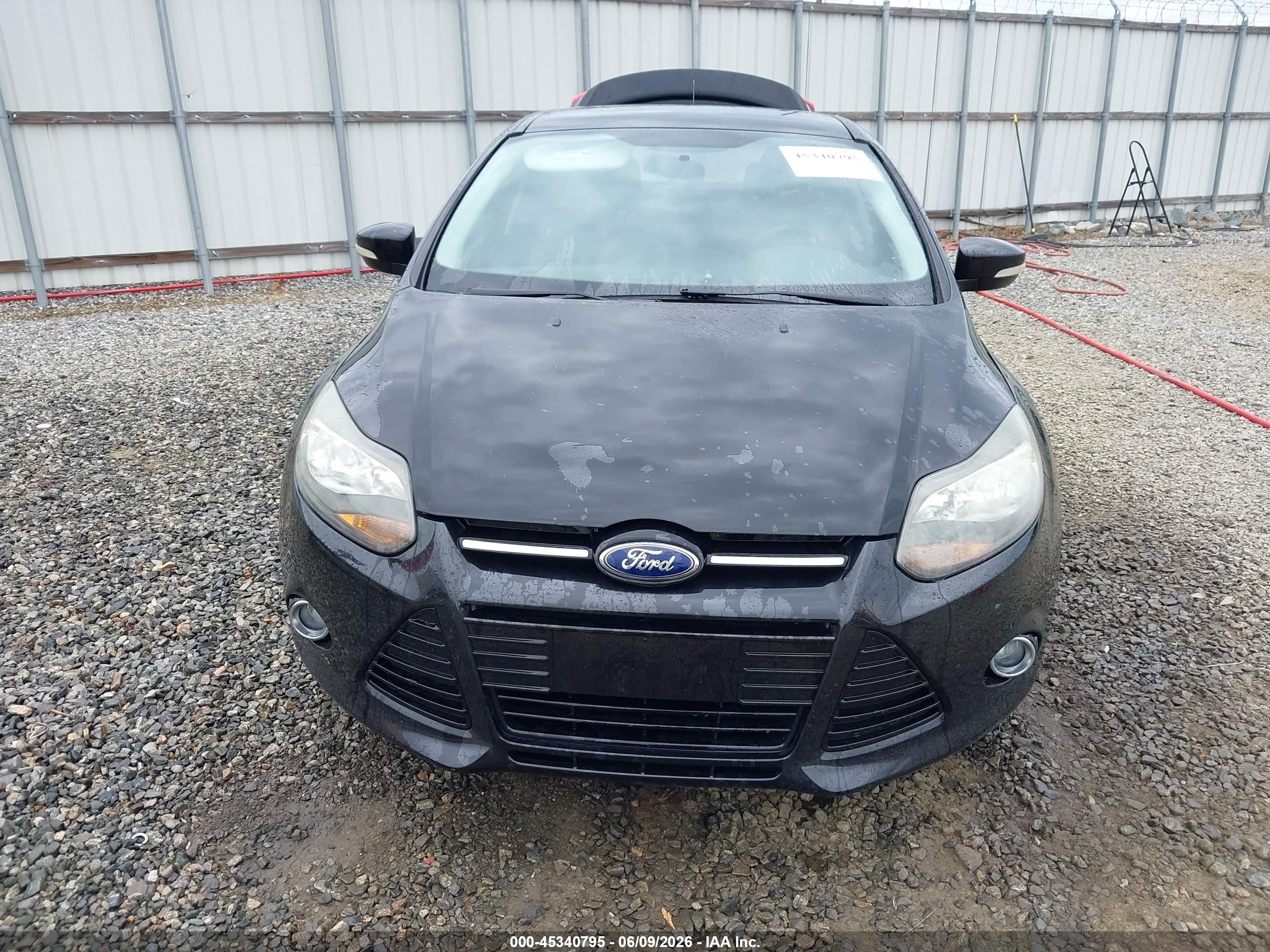 2014 Ford Focus Se Black vin: 1FADP3F28EL233840
