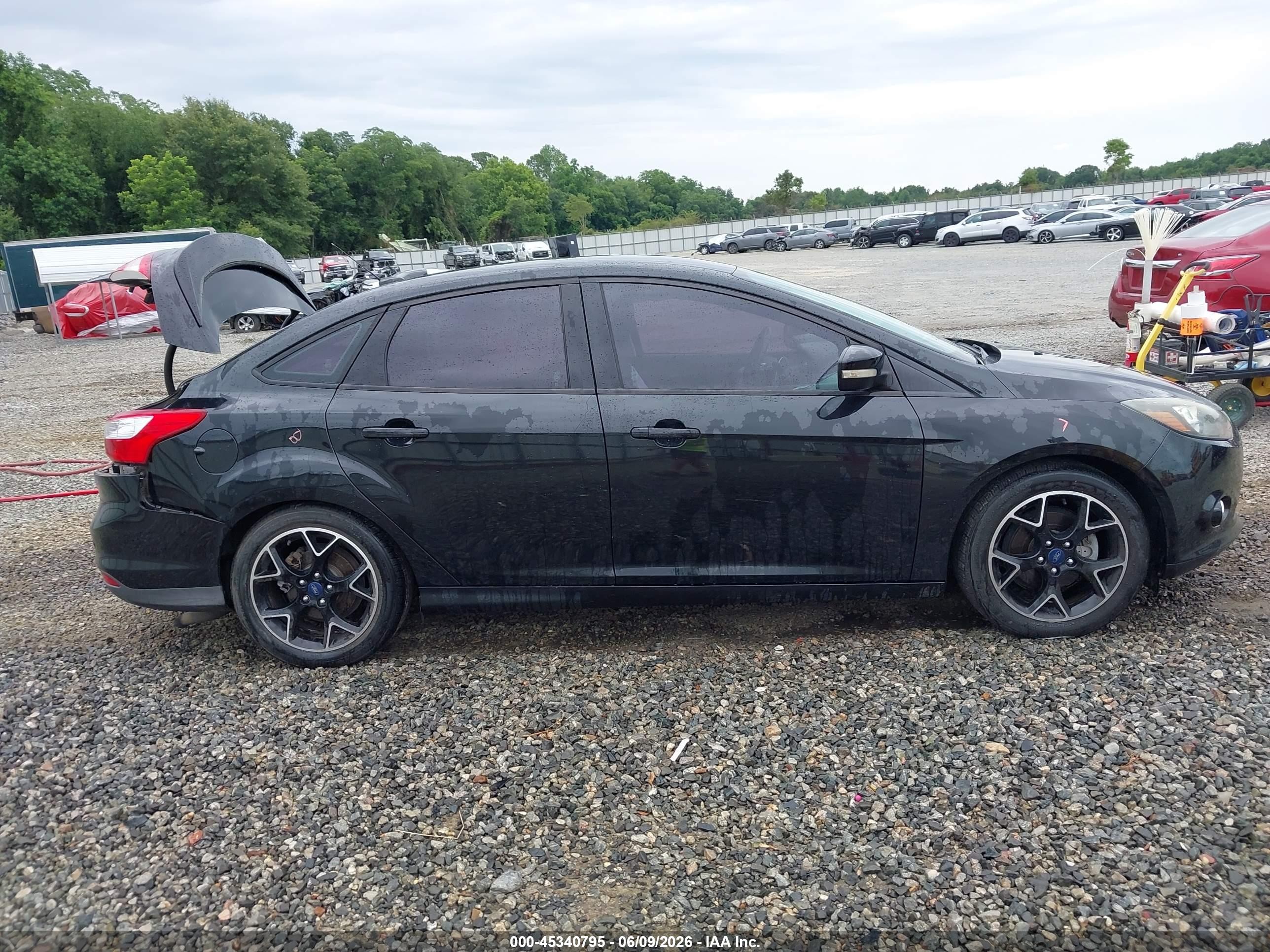 2014 Ford Focus Se Black vin: 1FADP3F28EL233840