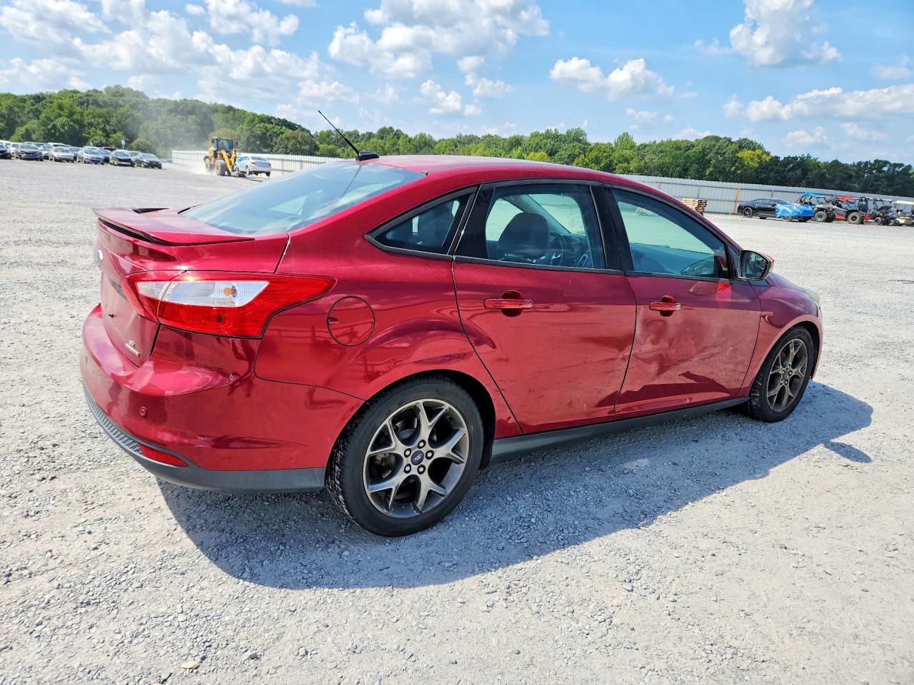 2014 Ford Focus Se Red vin: 1FADP3F28EL234017