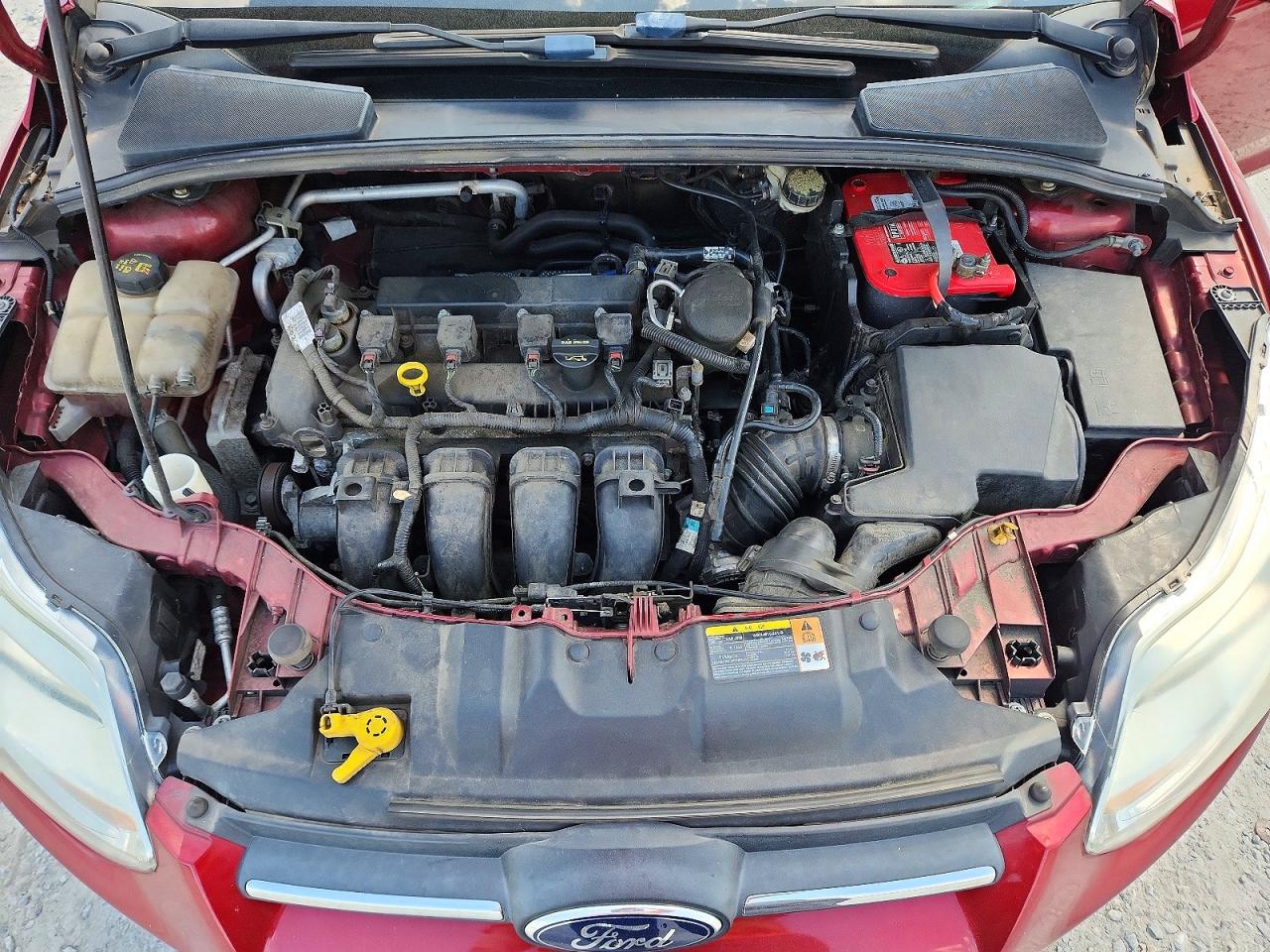 2014 Ford Focus Se Red vin: 1FADP3F28EL234017
