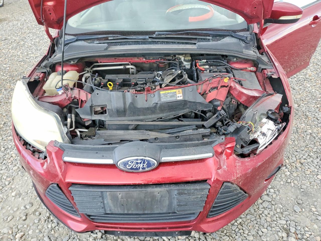 2014 Ford Focus Se Burgundy vin: 1FADP3F28EL237094