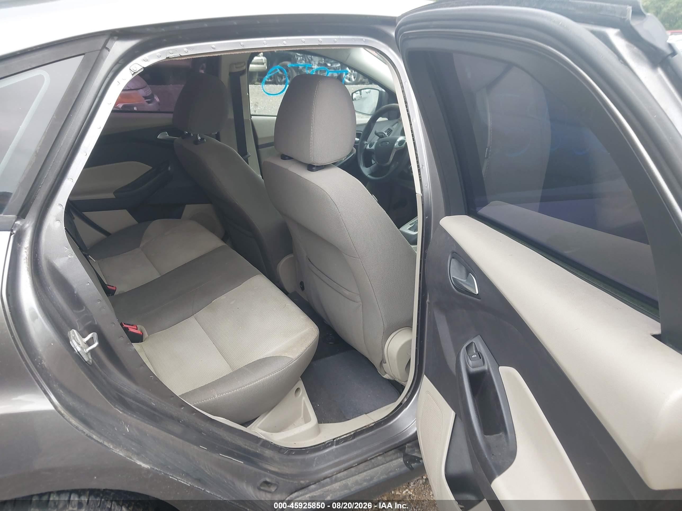 2014 Ford Focus Se Pewter vin: 1FADP3F28EL266451