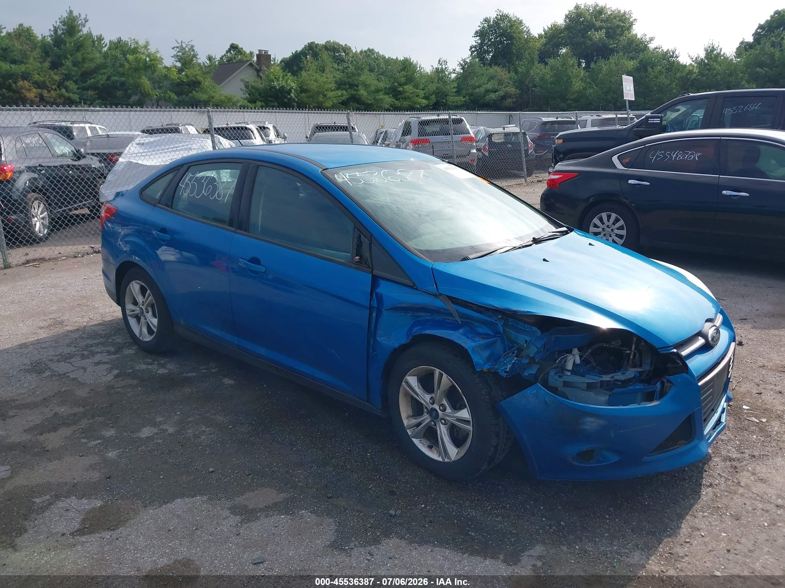 2014 Ford Focus Se Blue vin: 1FADP3F28EL269186