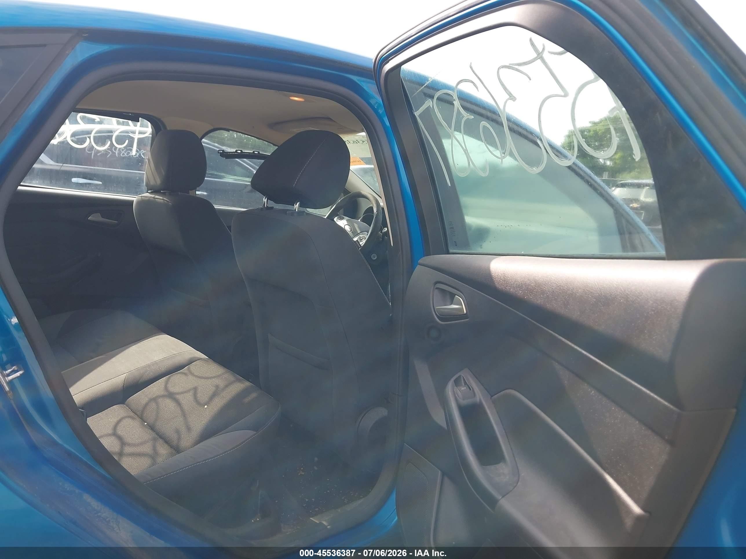2014 Ford Focus Se Blue vin: 1FADP3F28EL269186