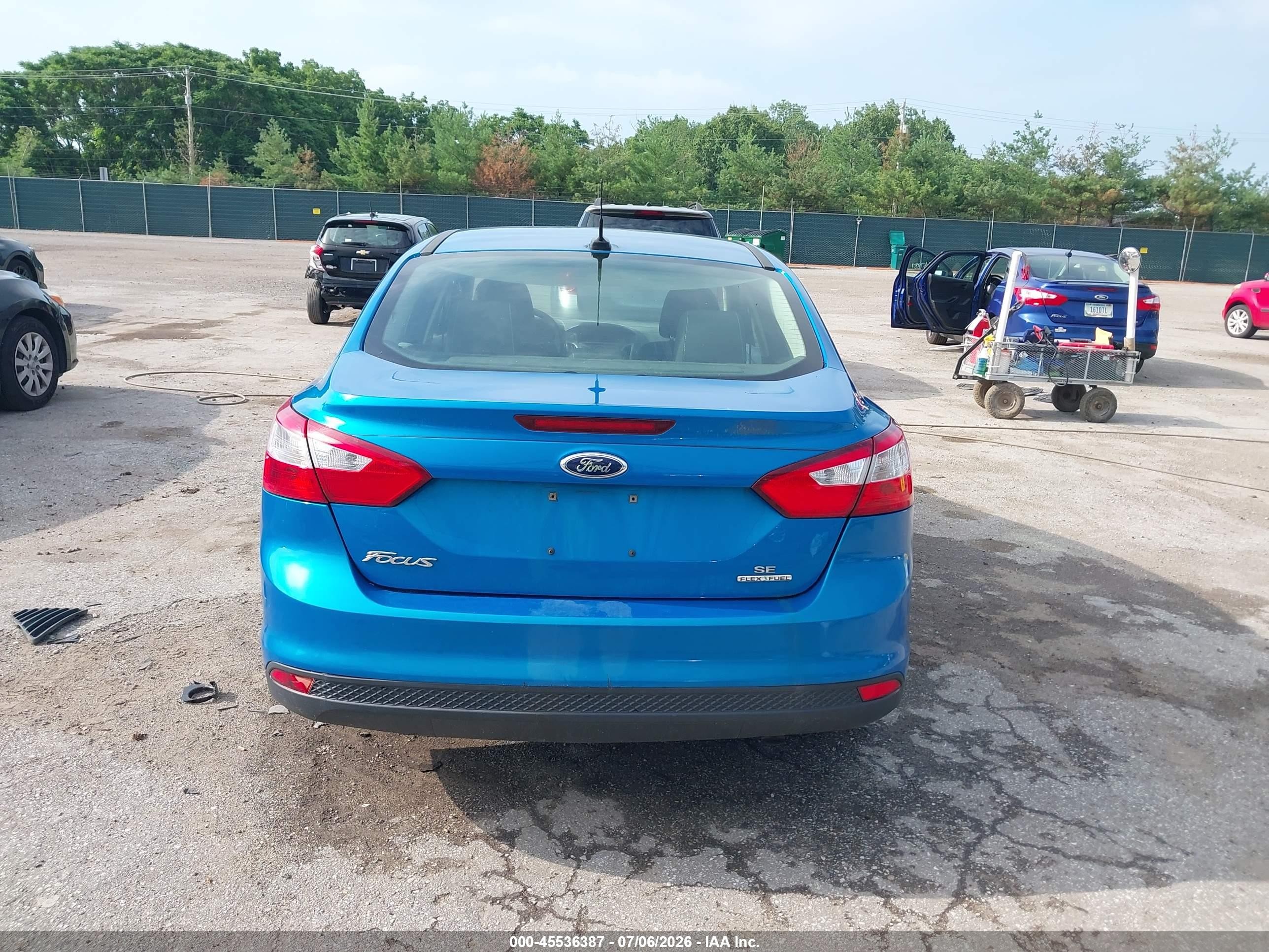 2014 Ford Focus Se Blue vin: 1FADP3F28EL269186