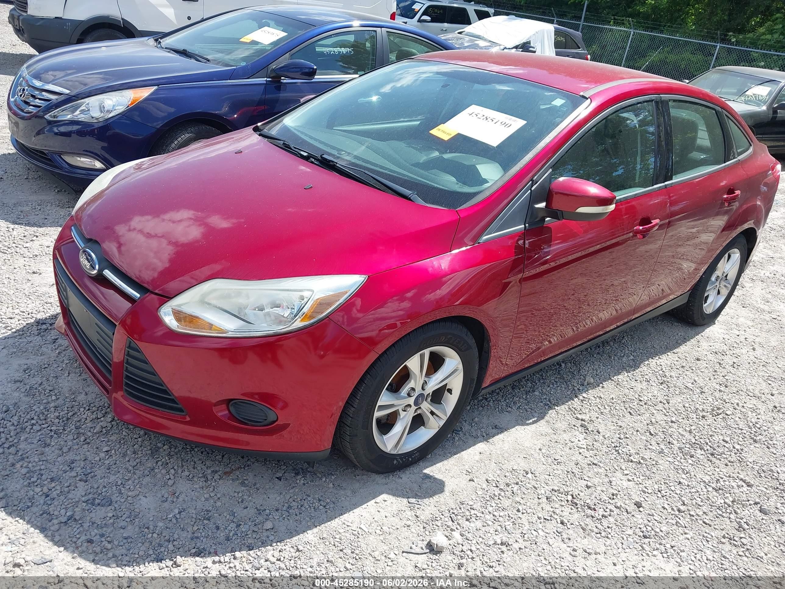 2014 Ford Focus Se Red vin: 1FADP3F28EL269866