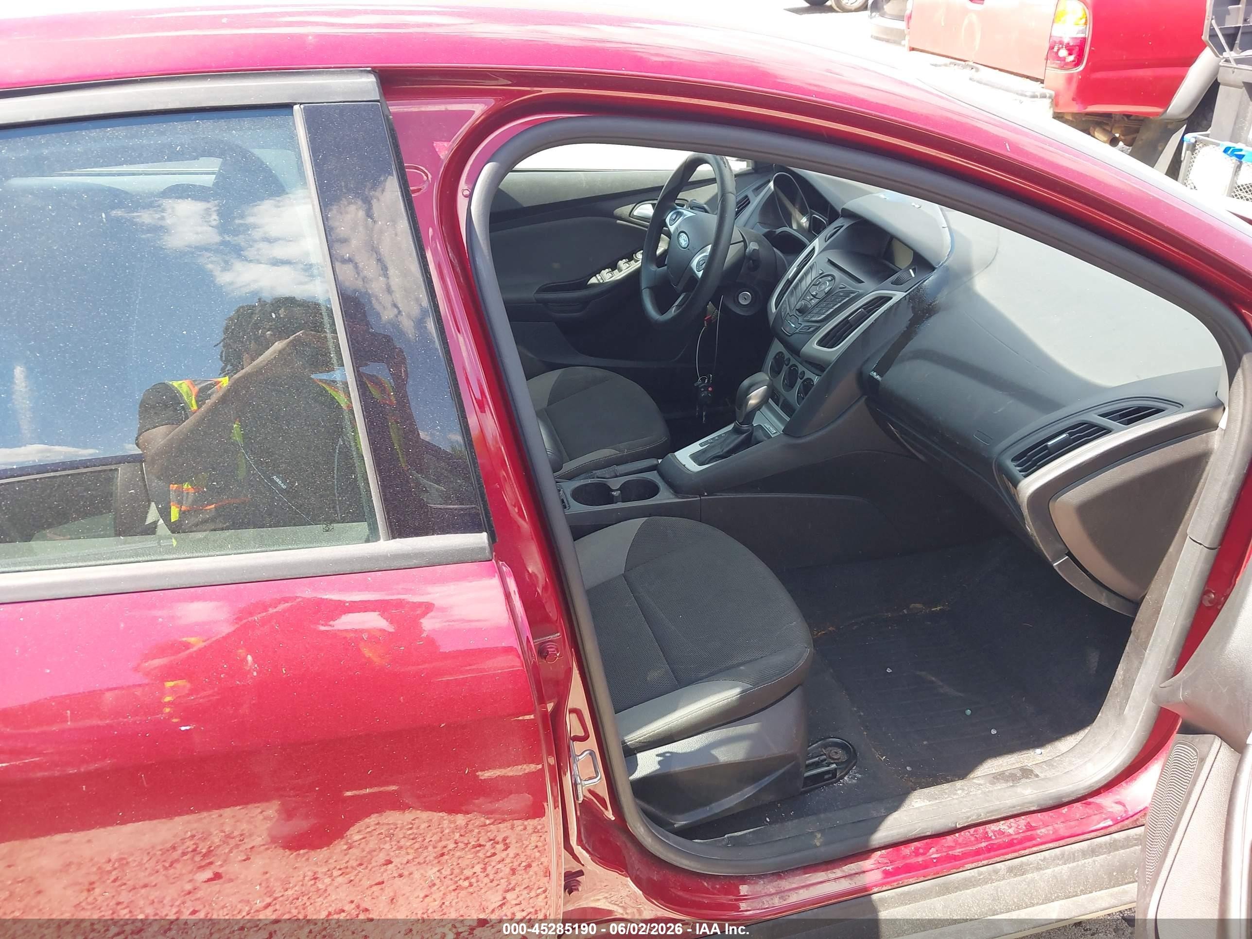 2014 Ford Focus Se Red vin: 1FADP3F28EL269866