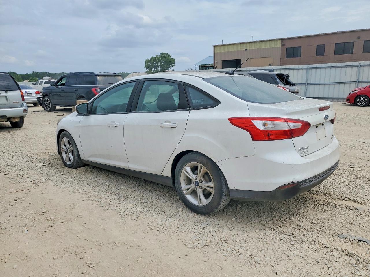 2014 Ford Focus Se White vin: 1FADP3F28EL270824