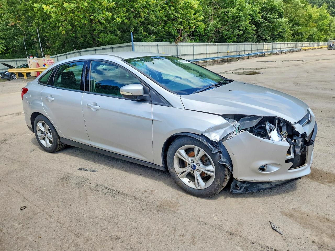 2014 Ford Focus Se Silver vin: 1FADP3F28EL304809