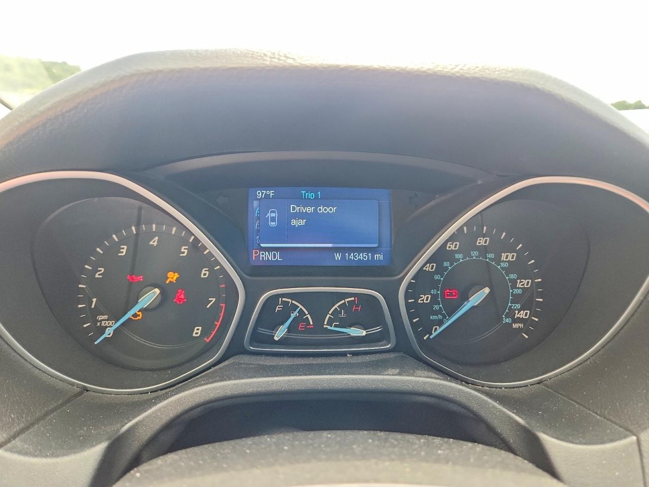 2014 Ford Focus Se Silver vin: 1FADP3F28EL304809