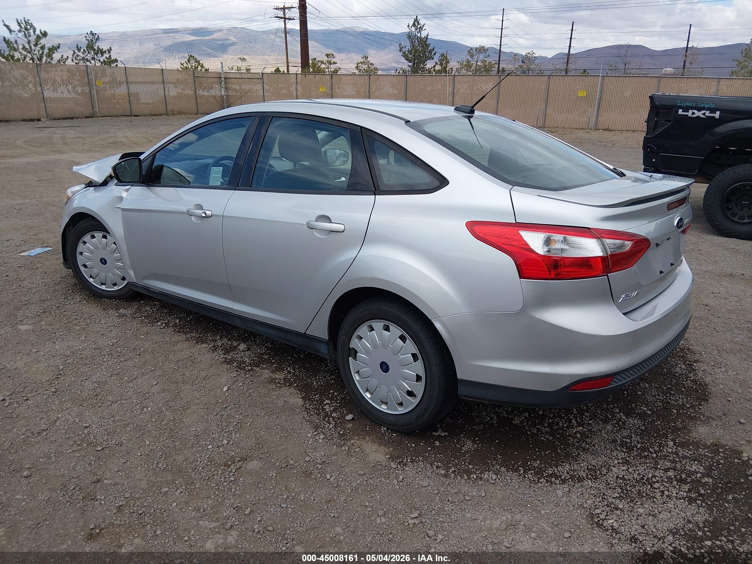 2014 Ford Focus Se Silver vin: 1FADP3F28EL306141
