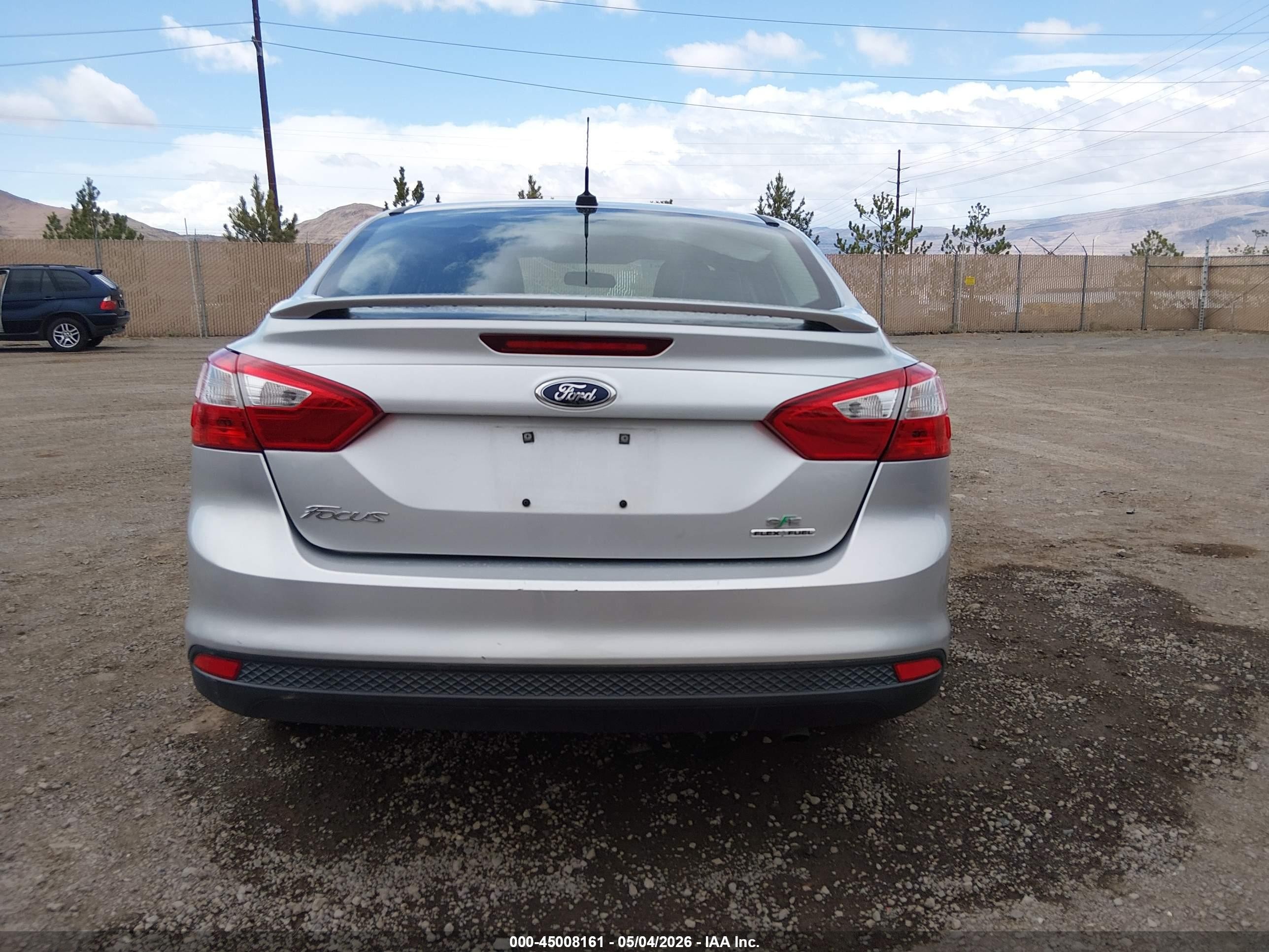2014 Ford Focus Se Silver vin: 1FADP3F28EL306141