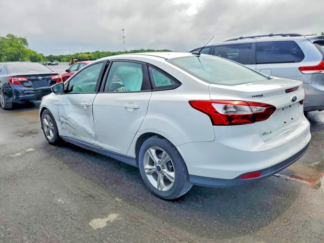2014 Ford Focus Se White vin: 1FADP3F28EL309816