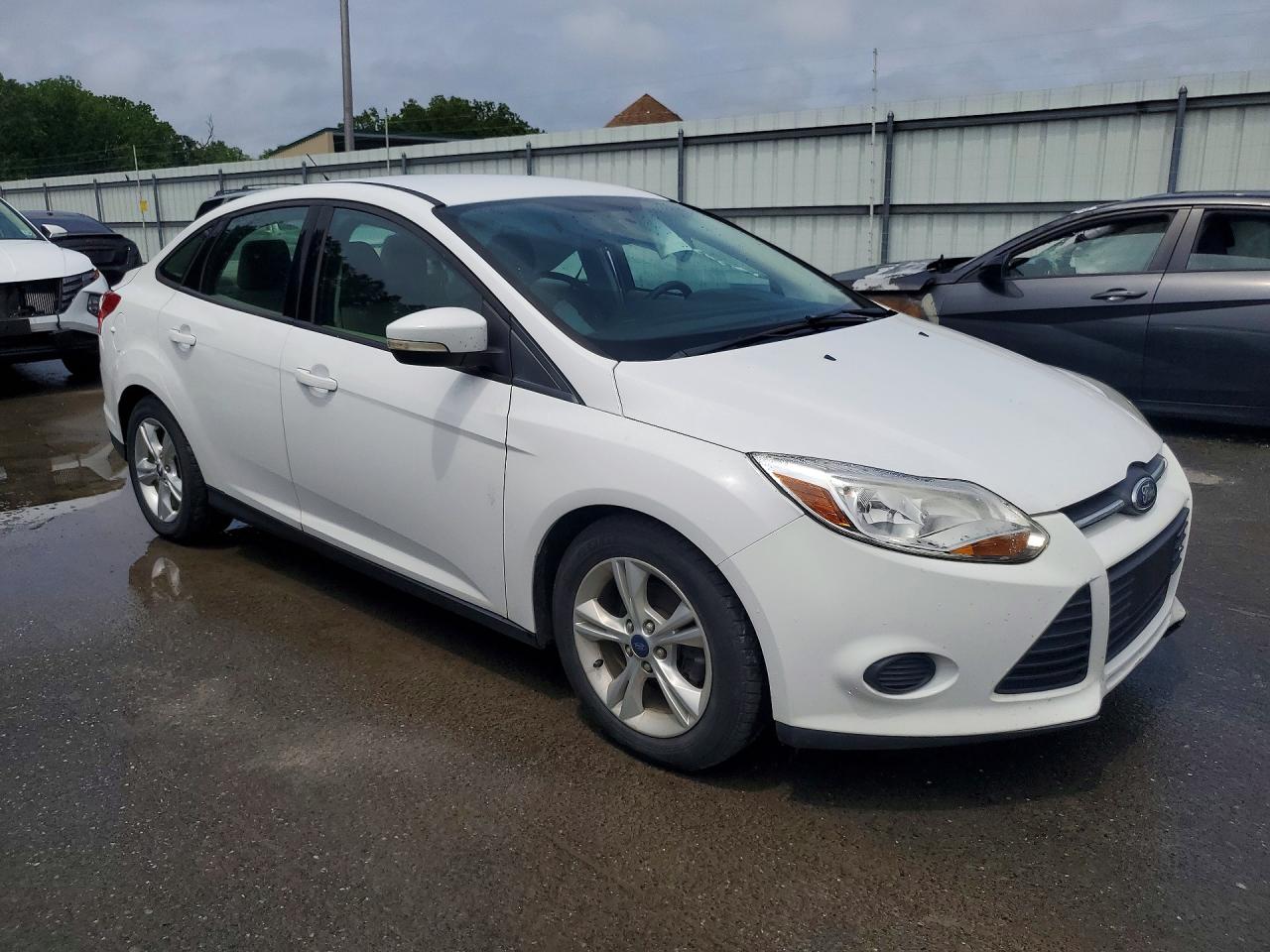 2014 Ford Focus Se White vin: 1FADP3F28EL309816