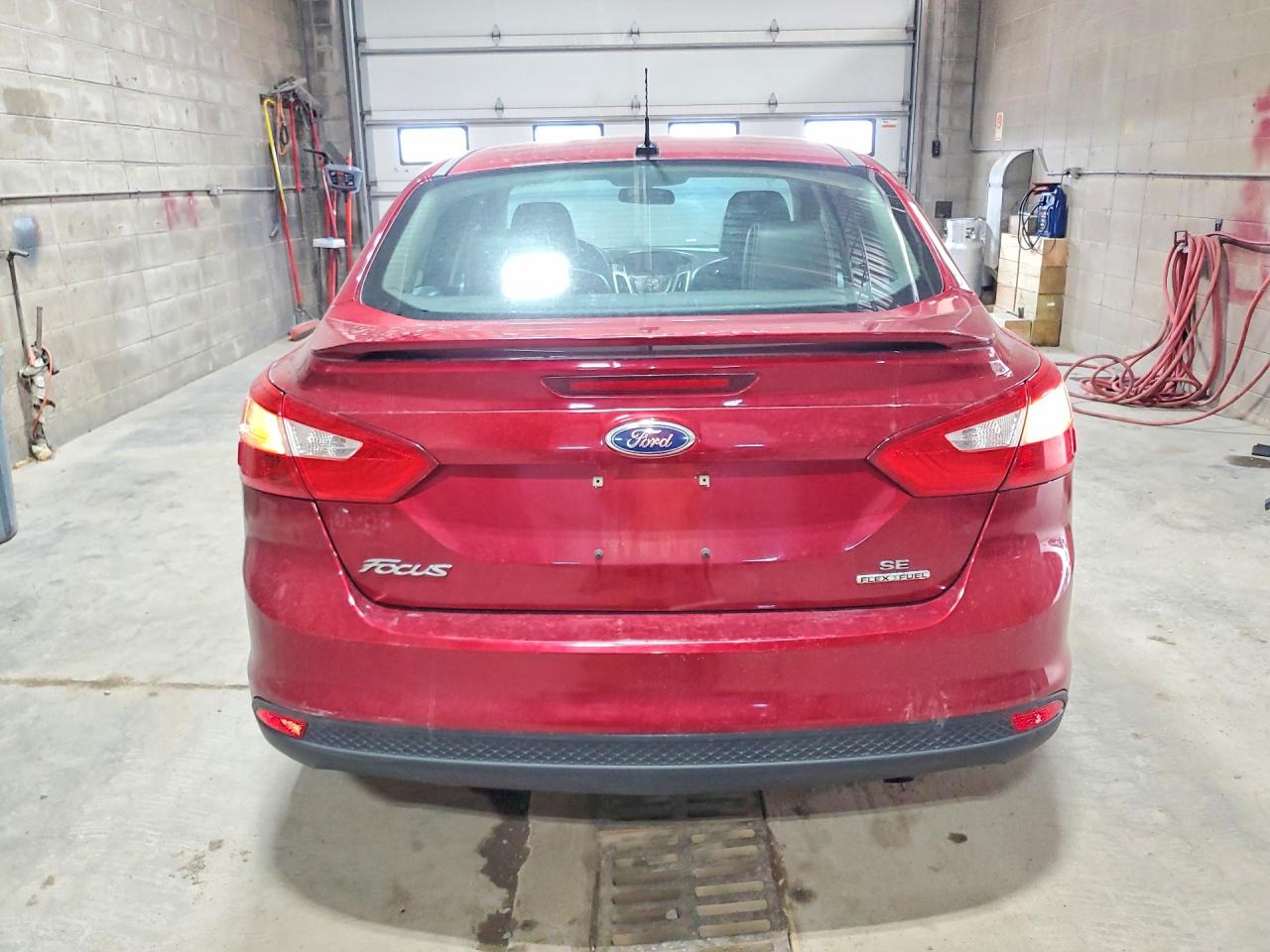 2014 Ford Focus Se Red vin: 1FADP3F28EL318452
