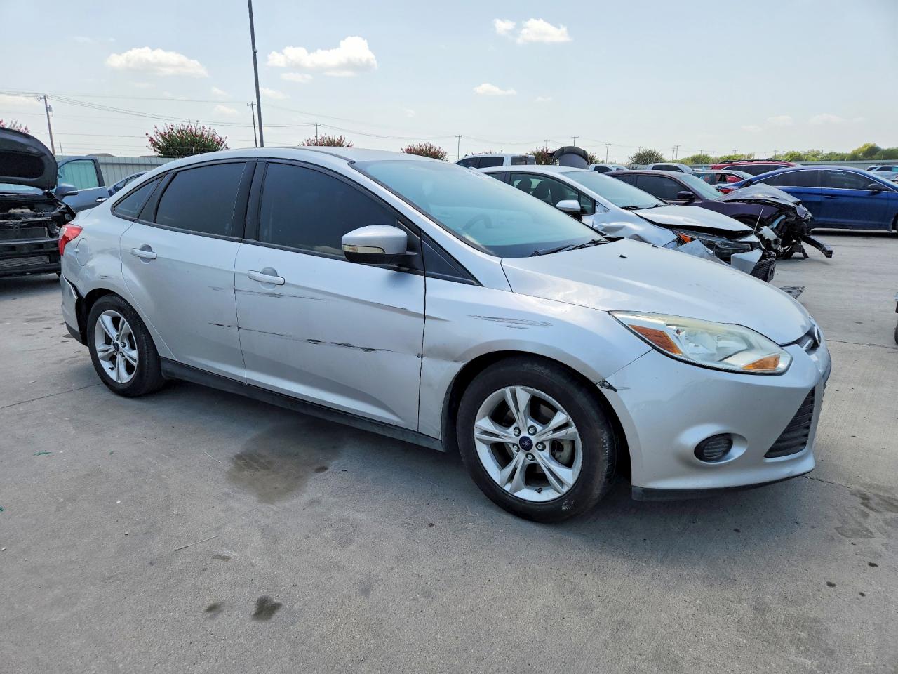 2014 Ford Focus Se Silver vin: 1FADP3F28EL318483