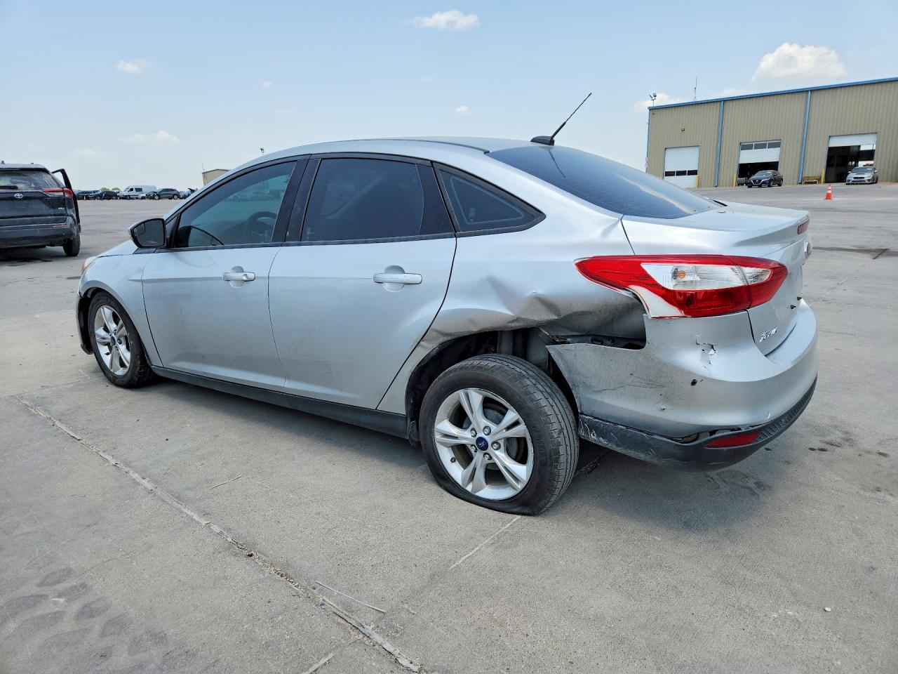 2014 Ford Focus Se Silver vin: 1FADP3F28EL318483