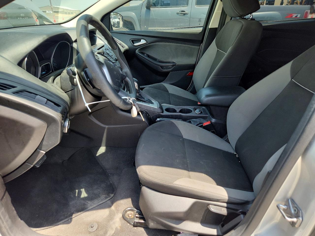 2014 Ford Focus Se Silver vin: 1FADP3F28EL318483