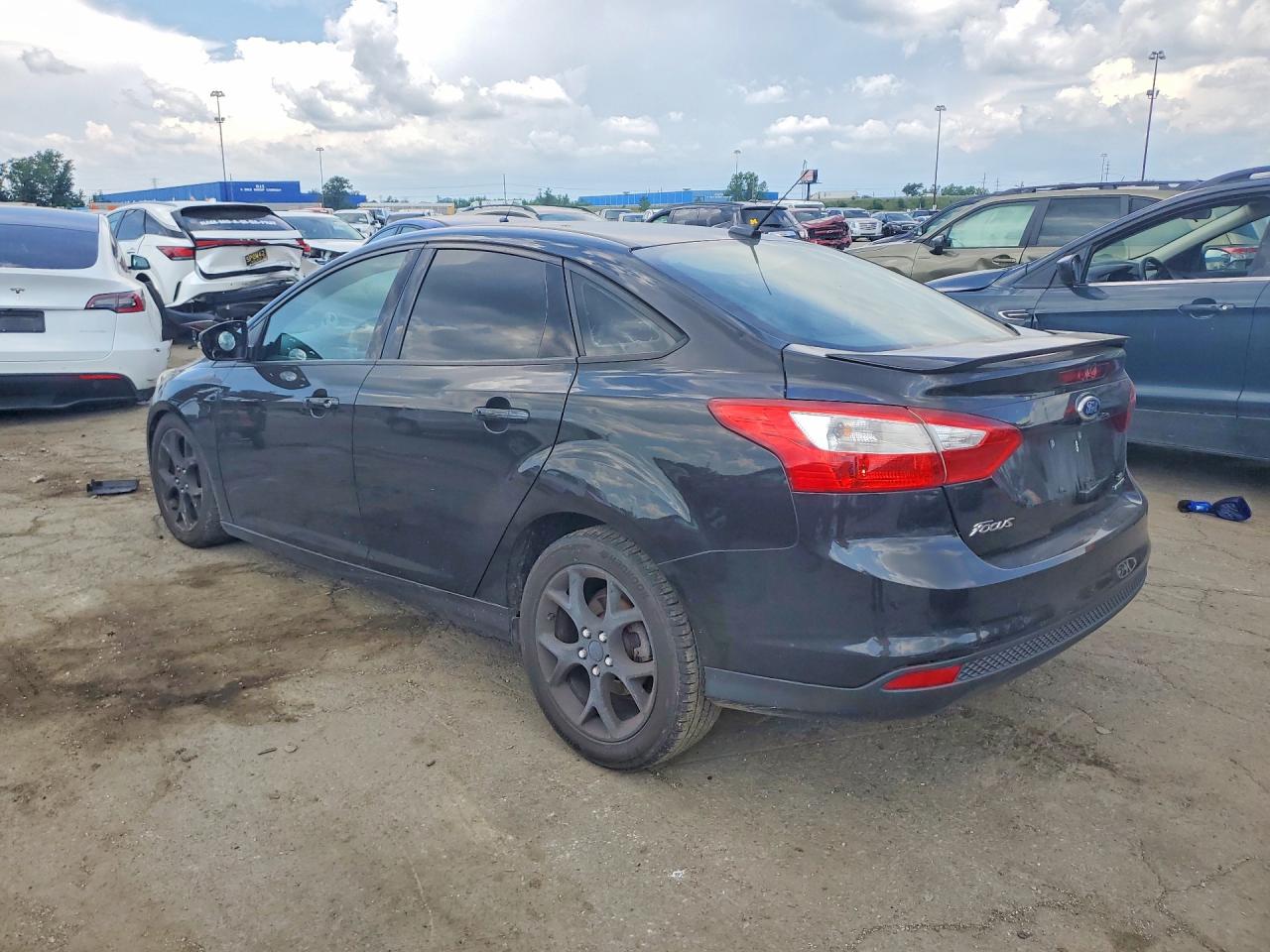 2014 Ford Focus Se Black vin: 1FADP3F28EL320816