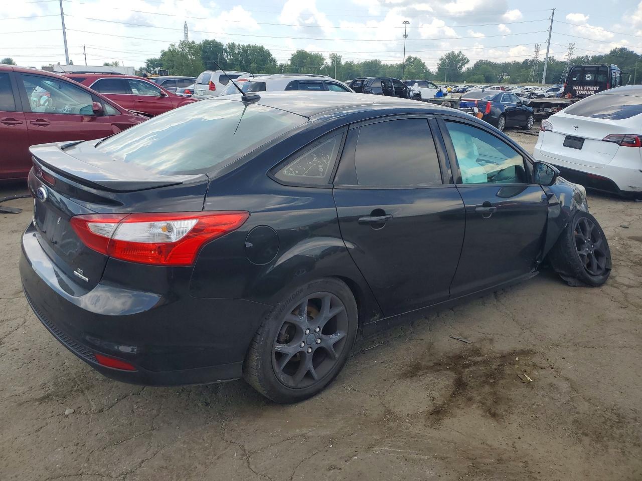 2014 Ford Focus Se Black vin: 1FADP3F28EL320816