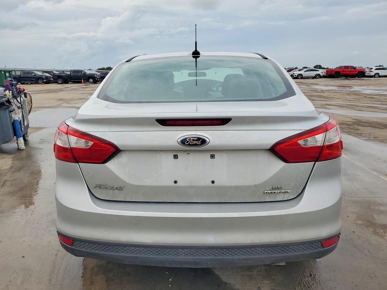 2014 Ford Focus Se Silver vin: 1FADP3F28EL322873