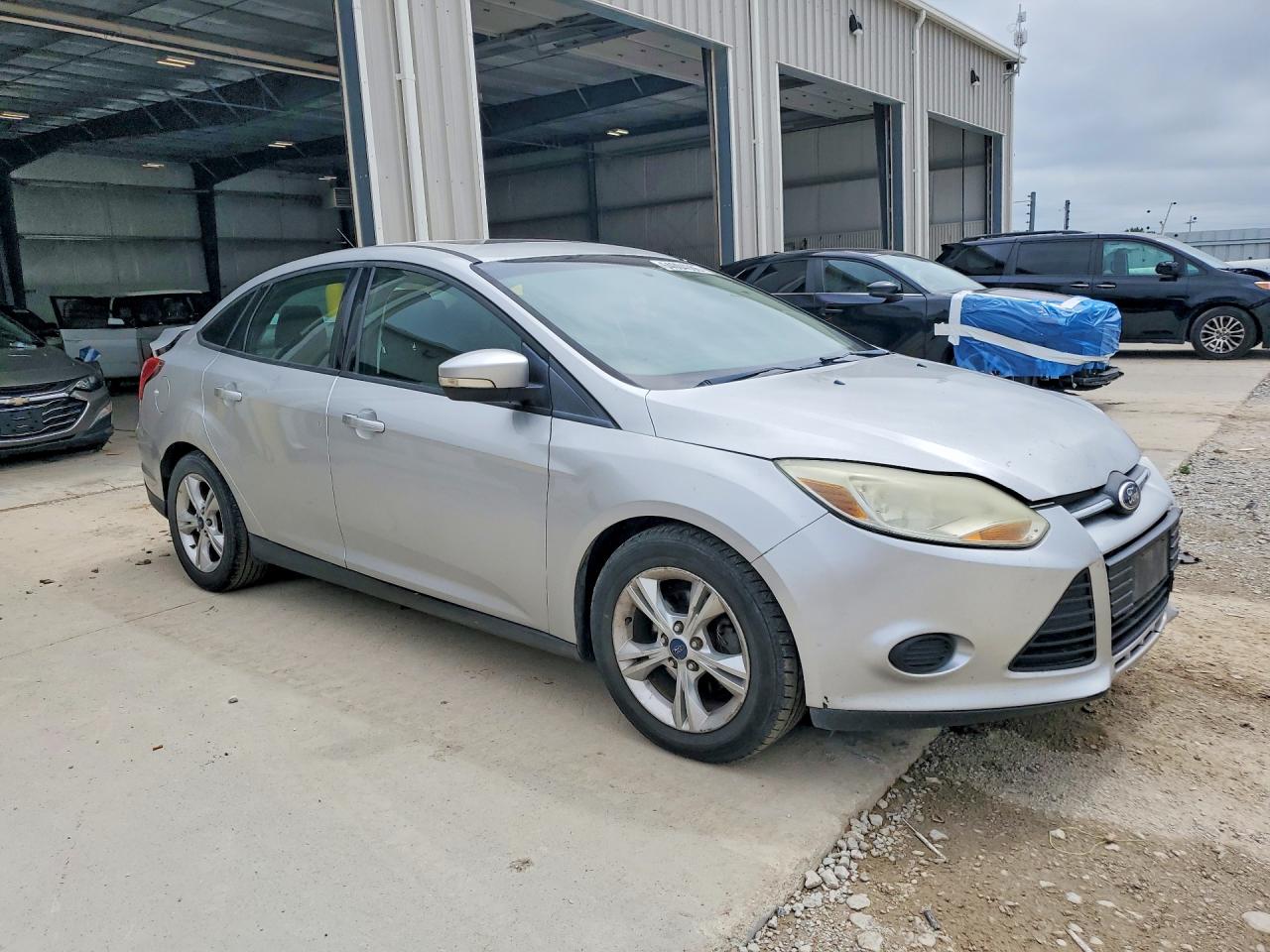 2014 Ford Focus Se Silver vin: 1FADP3F28EL323022