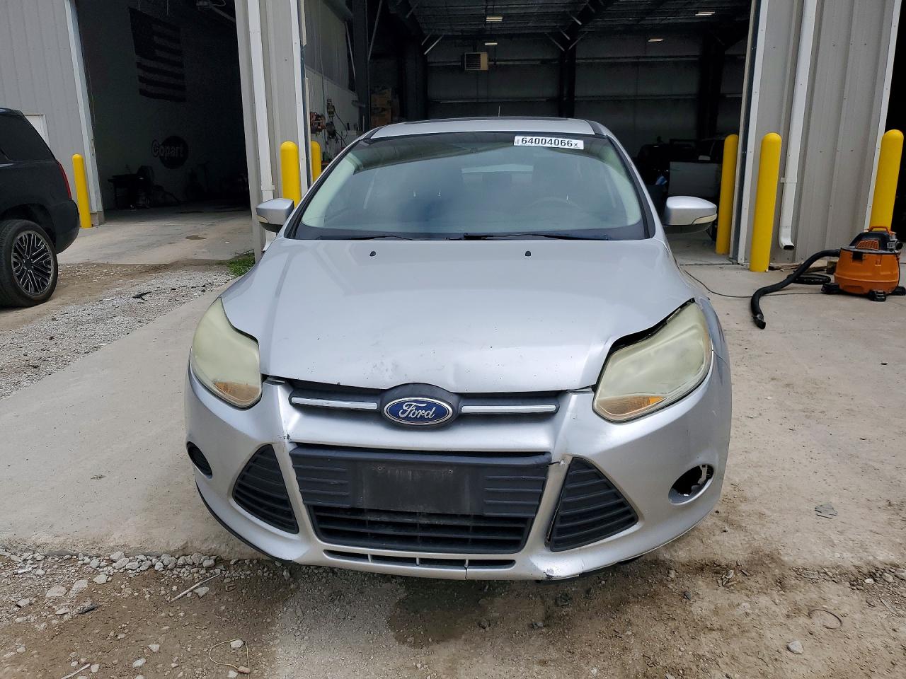 2014 Ford Focus Se Silver vin: 1FADP3F28EL323022