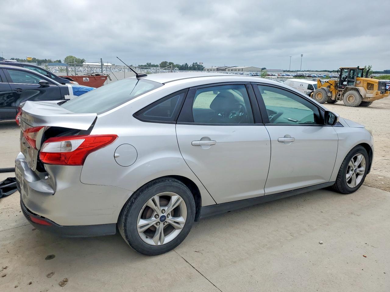 2014 Ford Focus Se Silver vin: 1FADP3F28EL323022