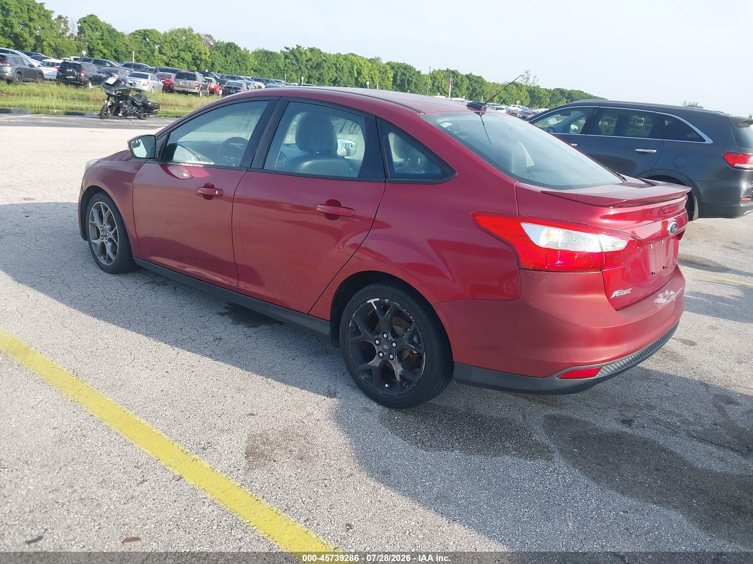 2014 Ford Focus Se Red vin: 1FADP3F28EL331055