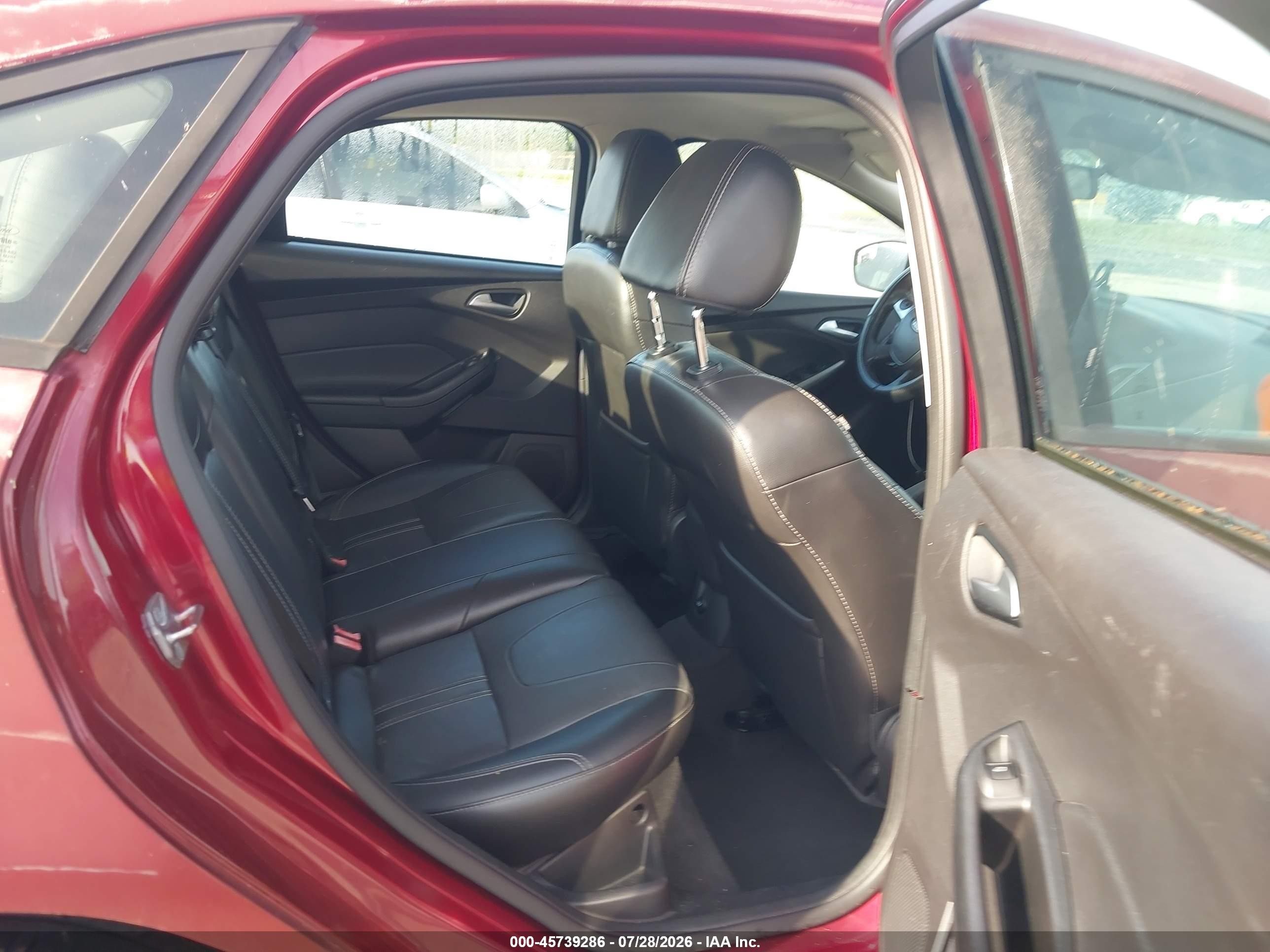 2014 Ford Focus Se Red vin: 1FADP3F28EL331055