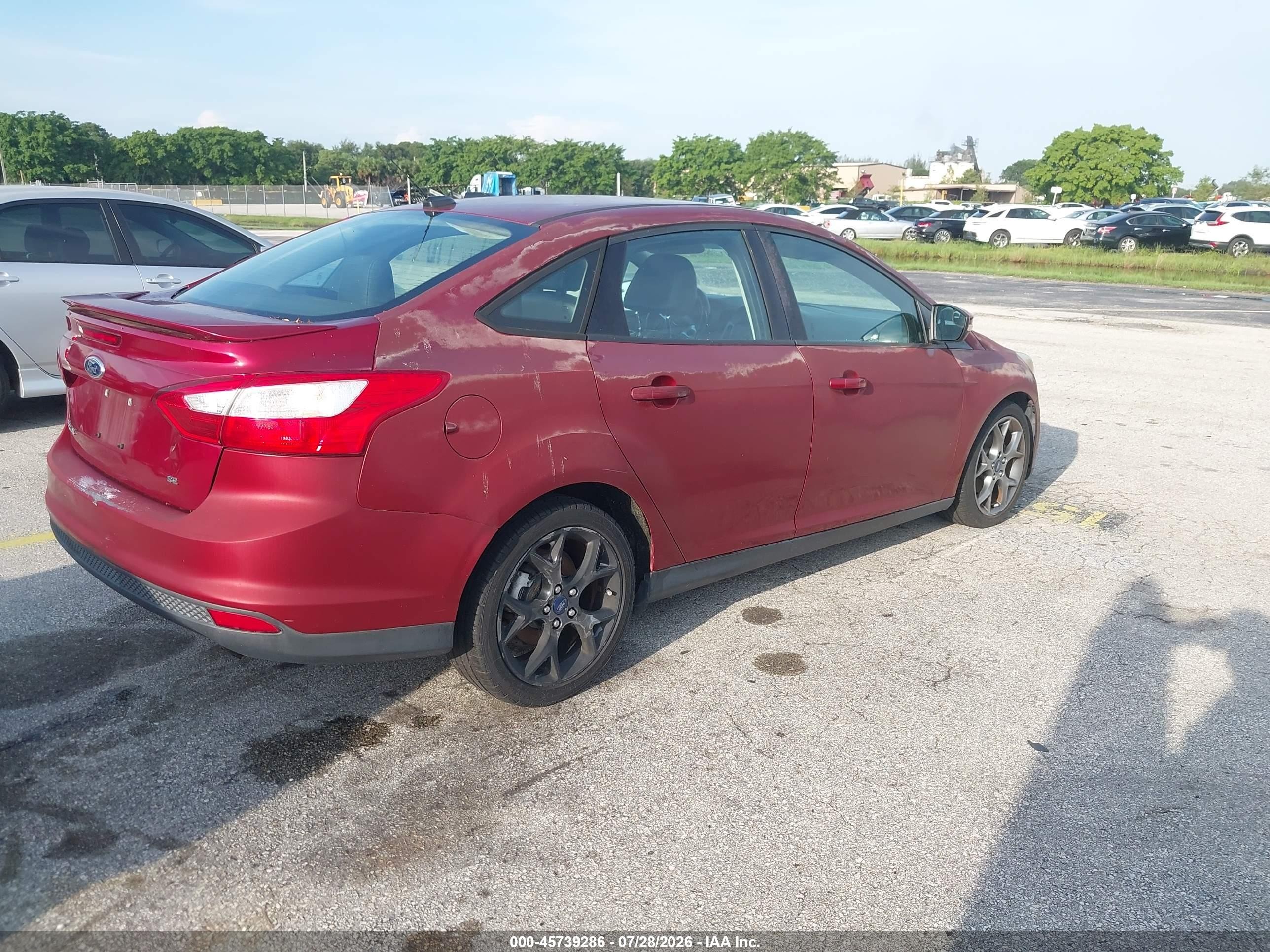 2014 Ford Focus Se Red vin: 1FADP3F28EL331055