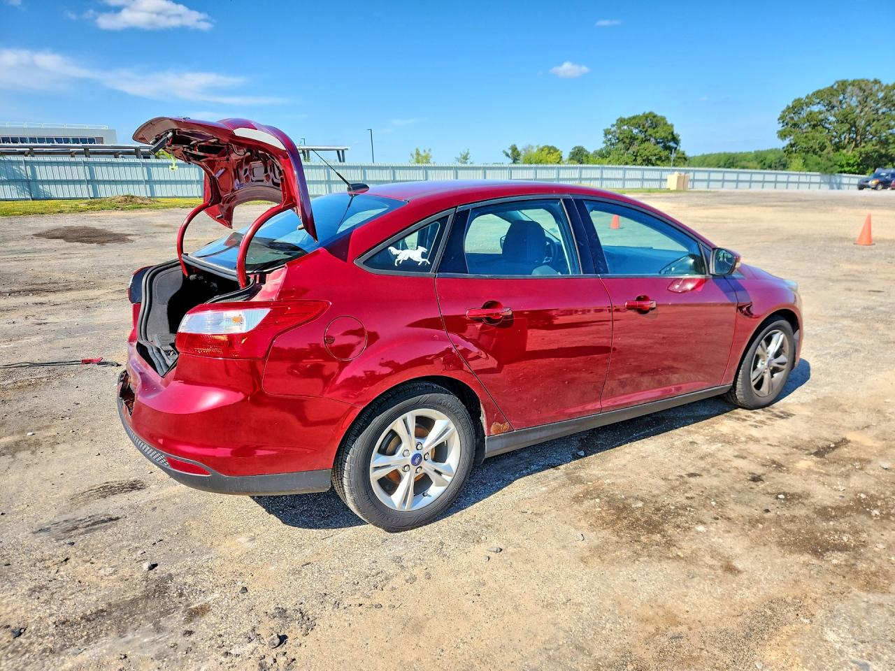 2014 Ford Focus Se Burgundy vin: 1FADP3F28EL355274